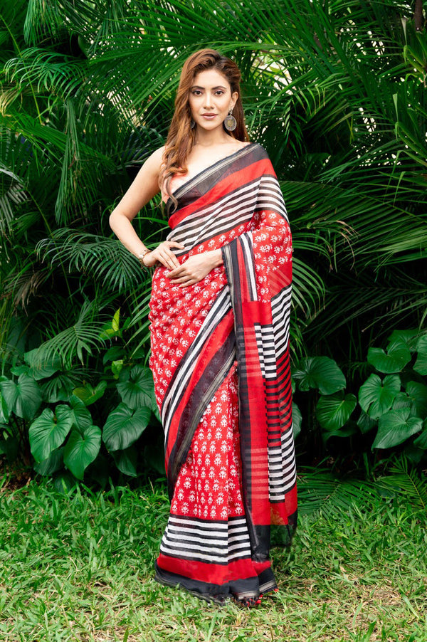 Attractive Black And Red Color Pure Cotton Lilen With Digital Printed Designer Saree