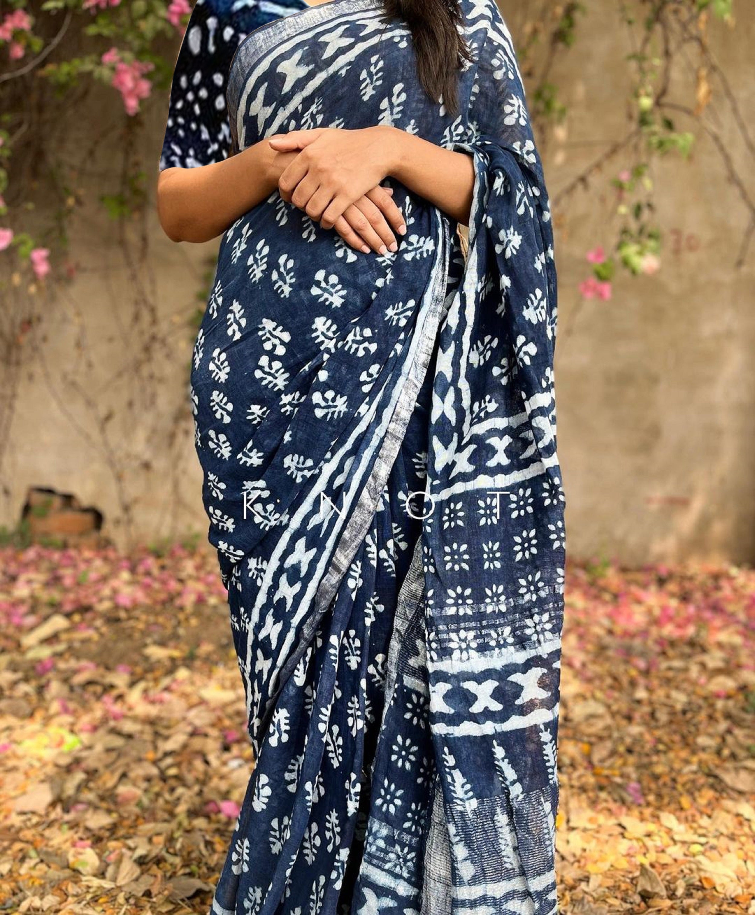 Captivating Navy Blue Color Pure Cotton Lilen With Digital Printed Designer Saree