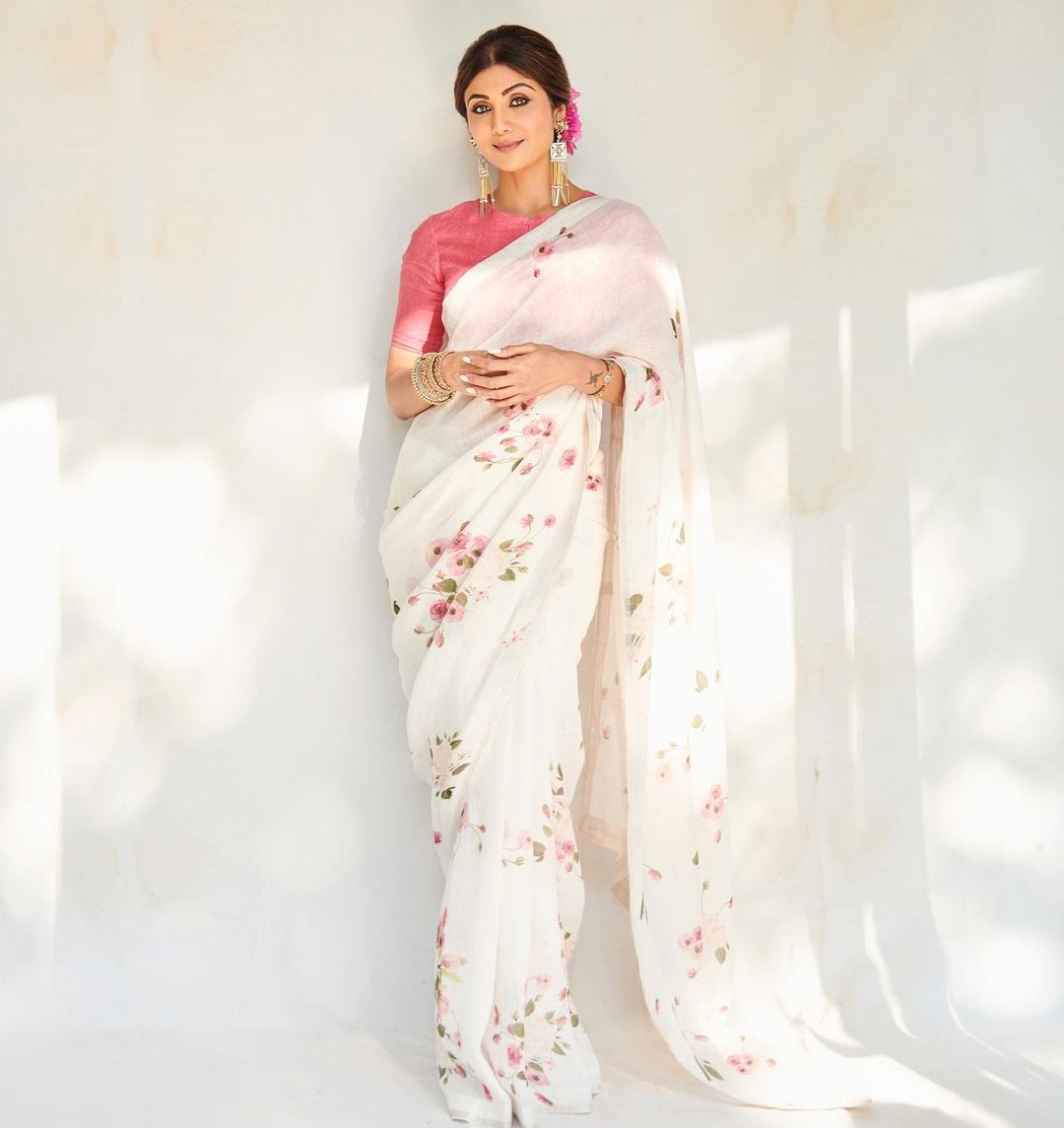 Outstanding White Color Pure Cotton Lilen With Digital Printed Designer Saree