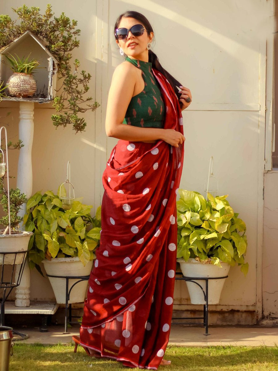 Daisy Red Color Color Pure Cotton Lilen With Digital Printed Designer Saree