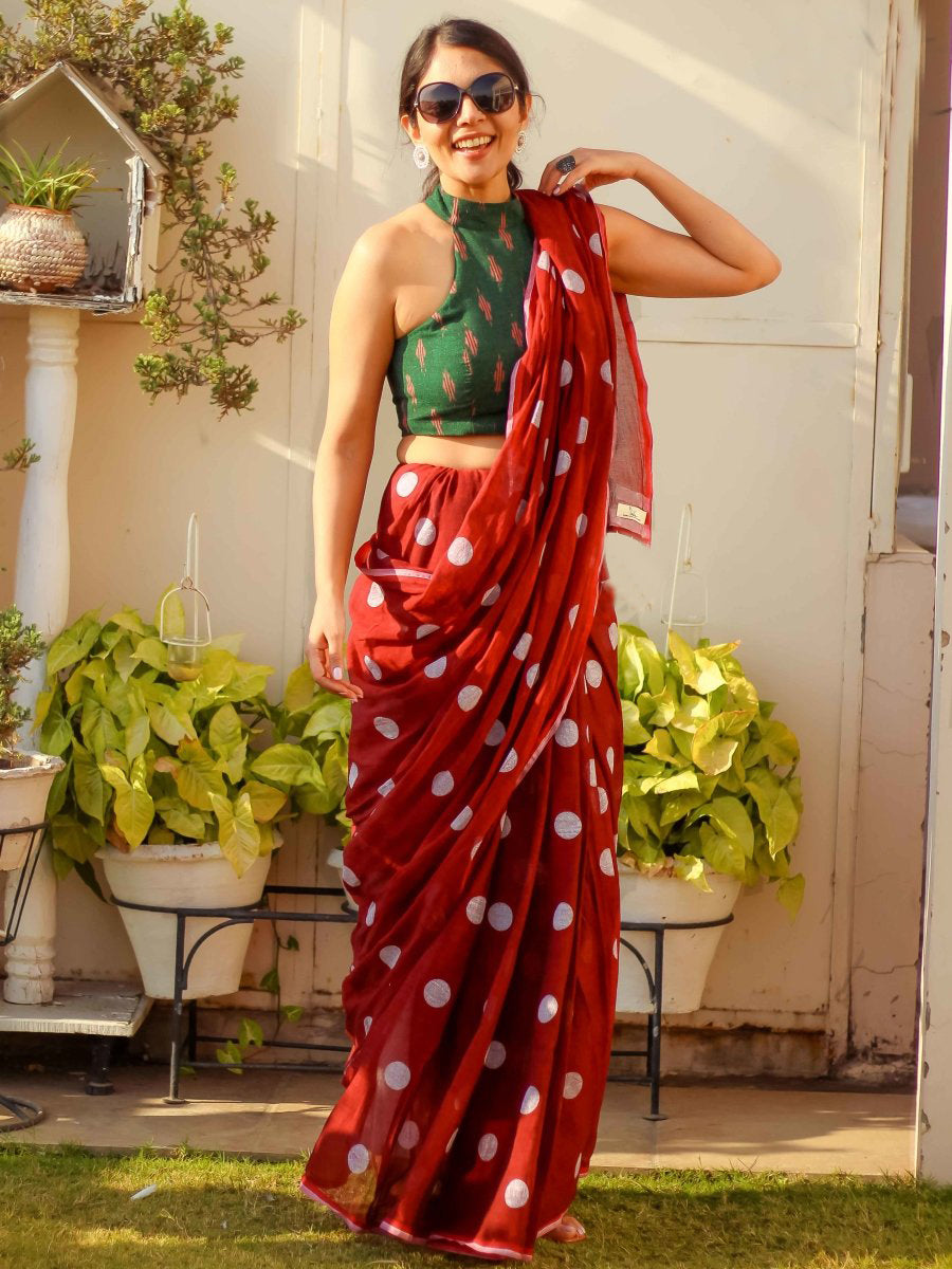 Daisy Red Color Color Pure Cotton Lilen With Digital Printed Designer Saree