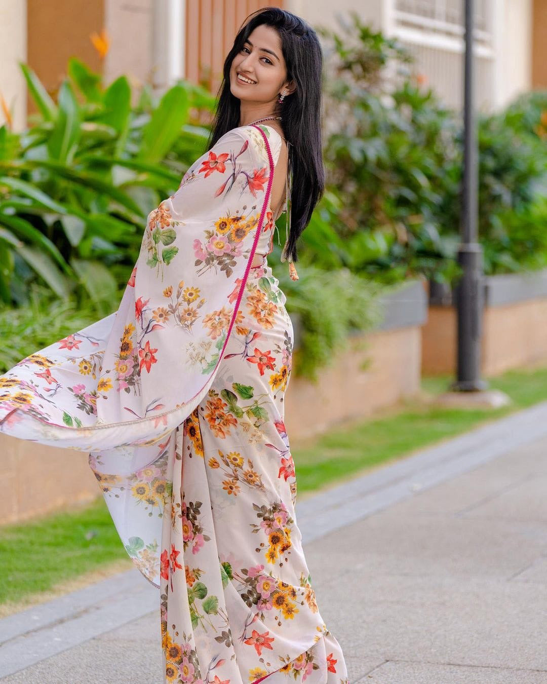 White Color Flower Printed Festive Wear Saree
