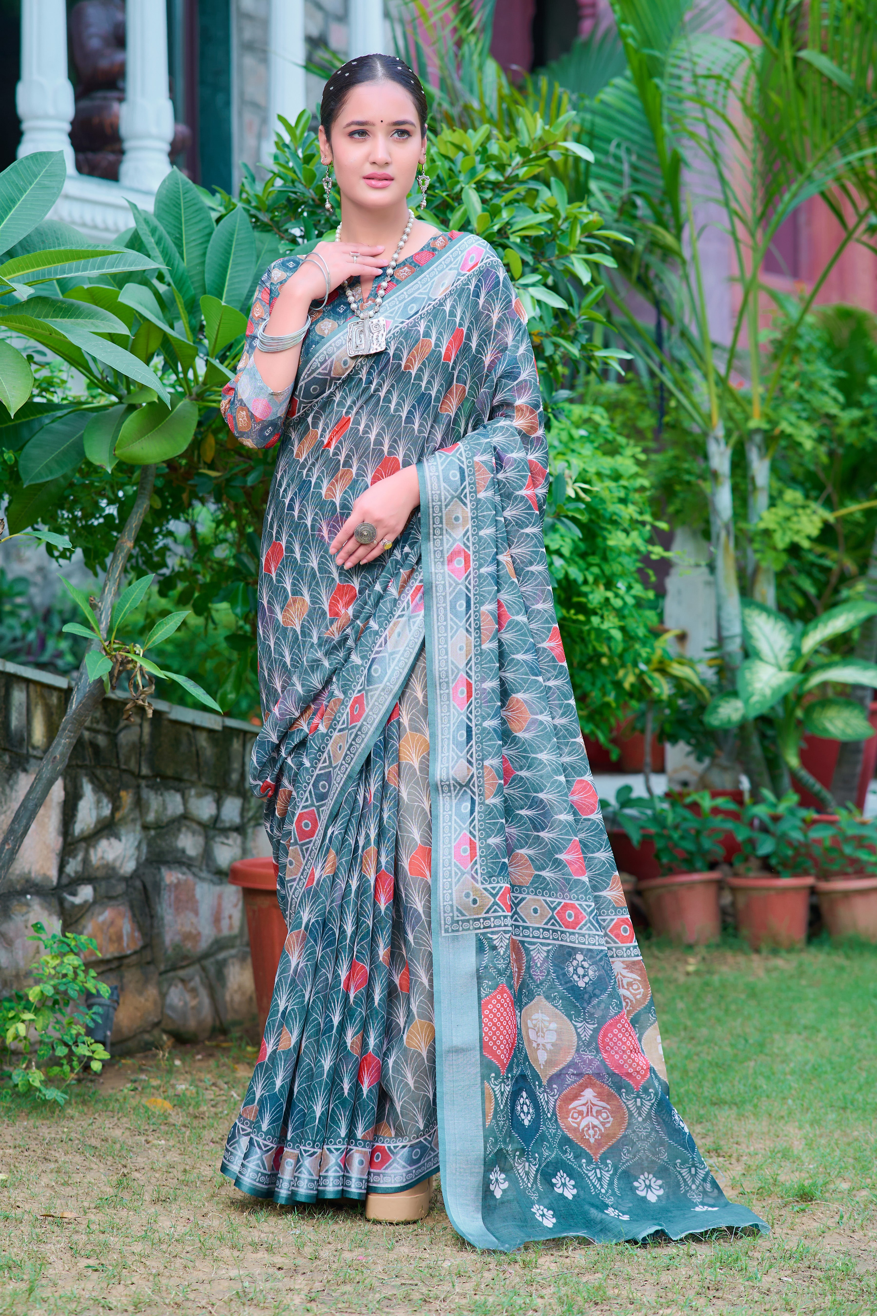 Pretty Light Green Color Color Pure Cotton Lilen With Digital Printed Designer Saree