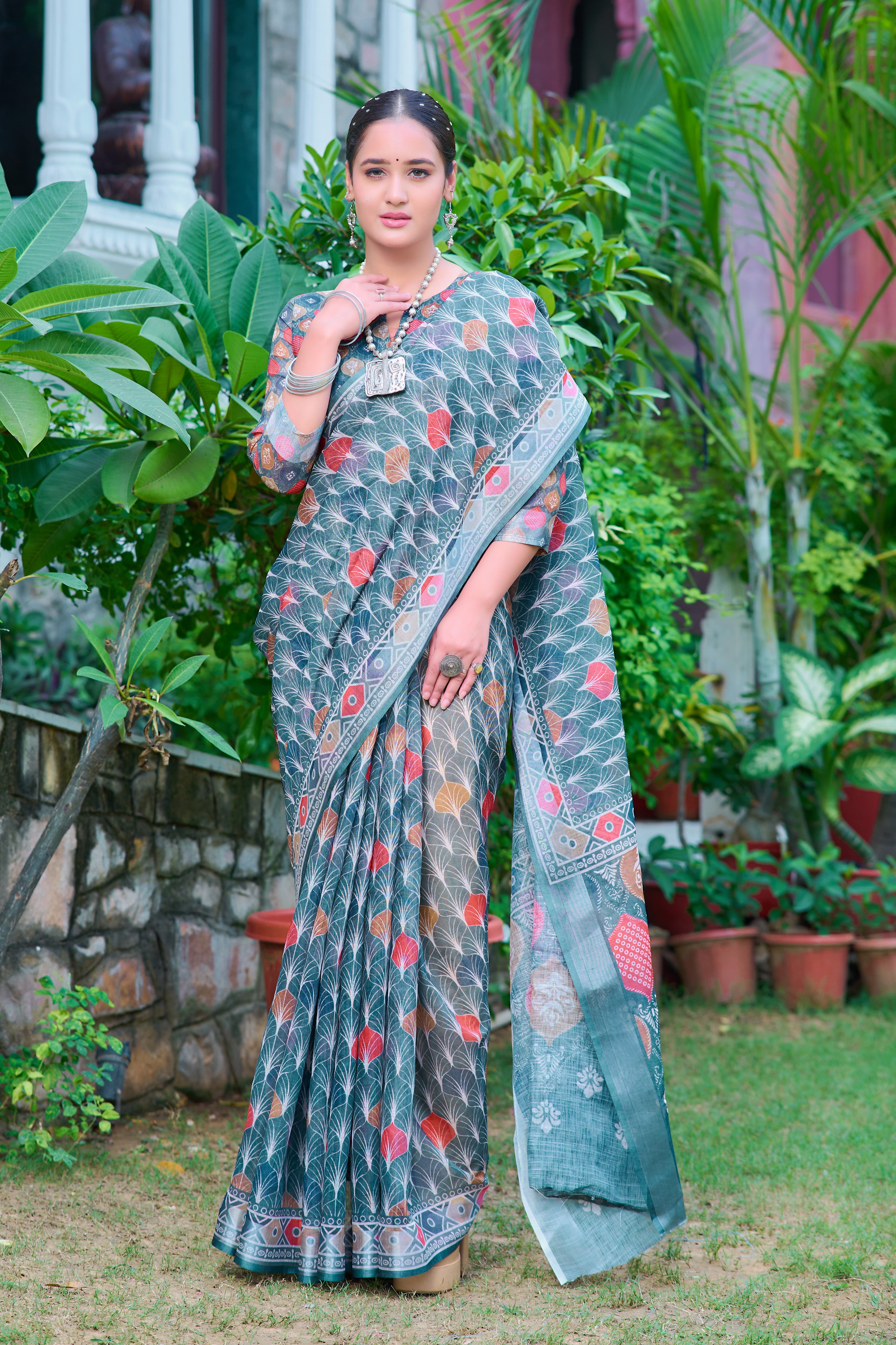 Pretty Light Green Color Color Pure Cotton Lilen With Digital Printed Designer Saree