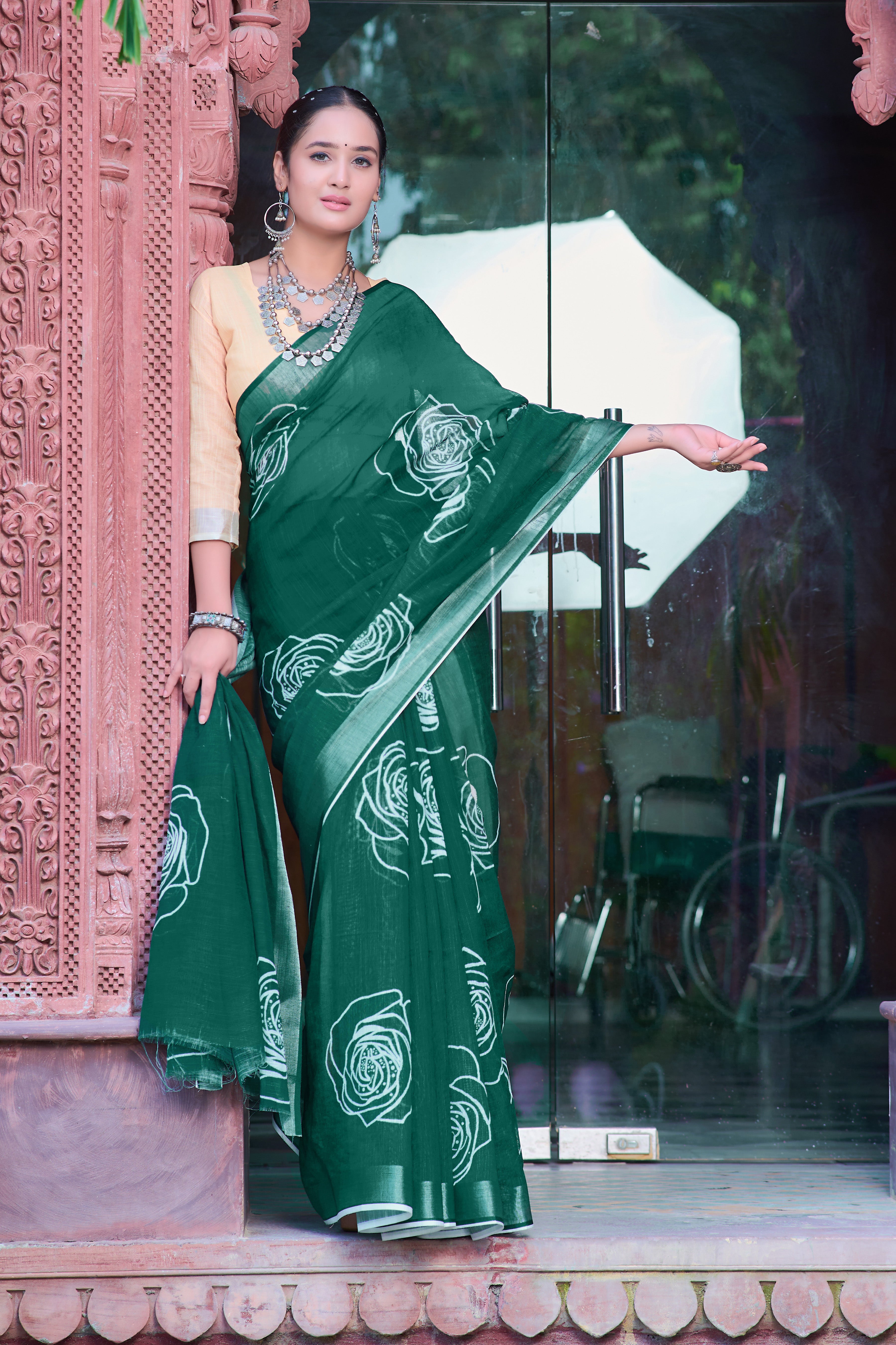 Lovely Green Color Color Pure Cotton Lilen With Digital Printed Designer Saree