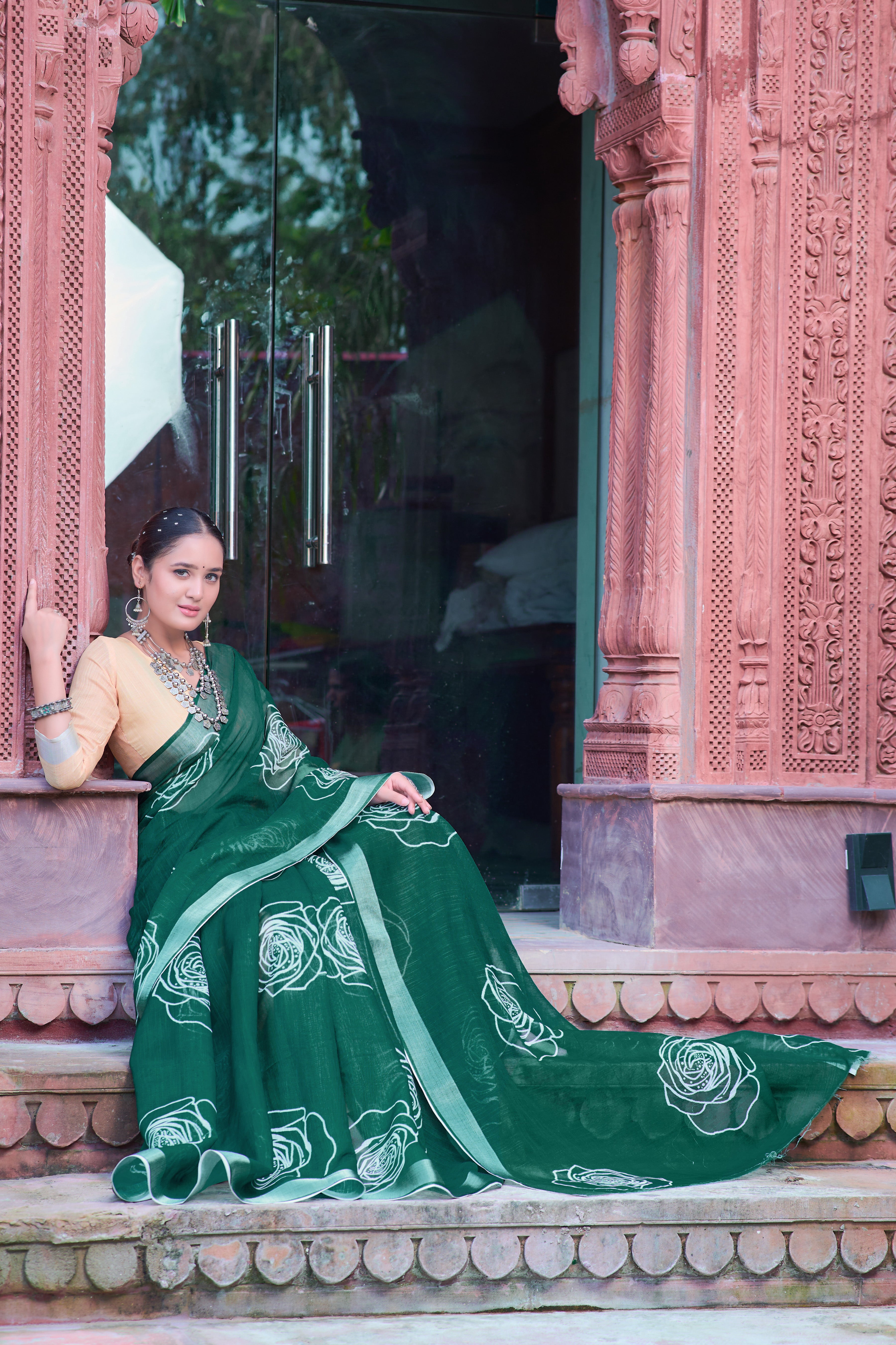 Lovely Green Color Color Pure Cotton Lilen With Digital Printed Designer Saree