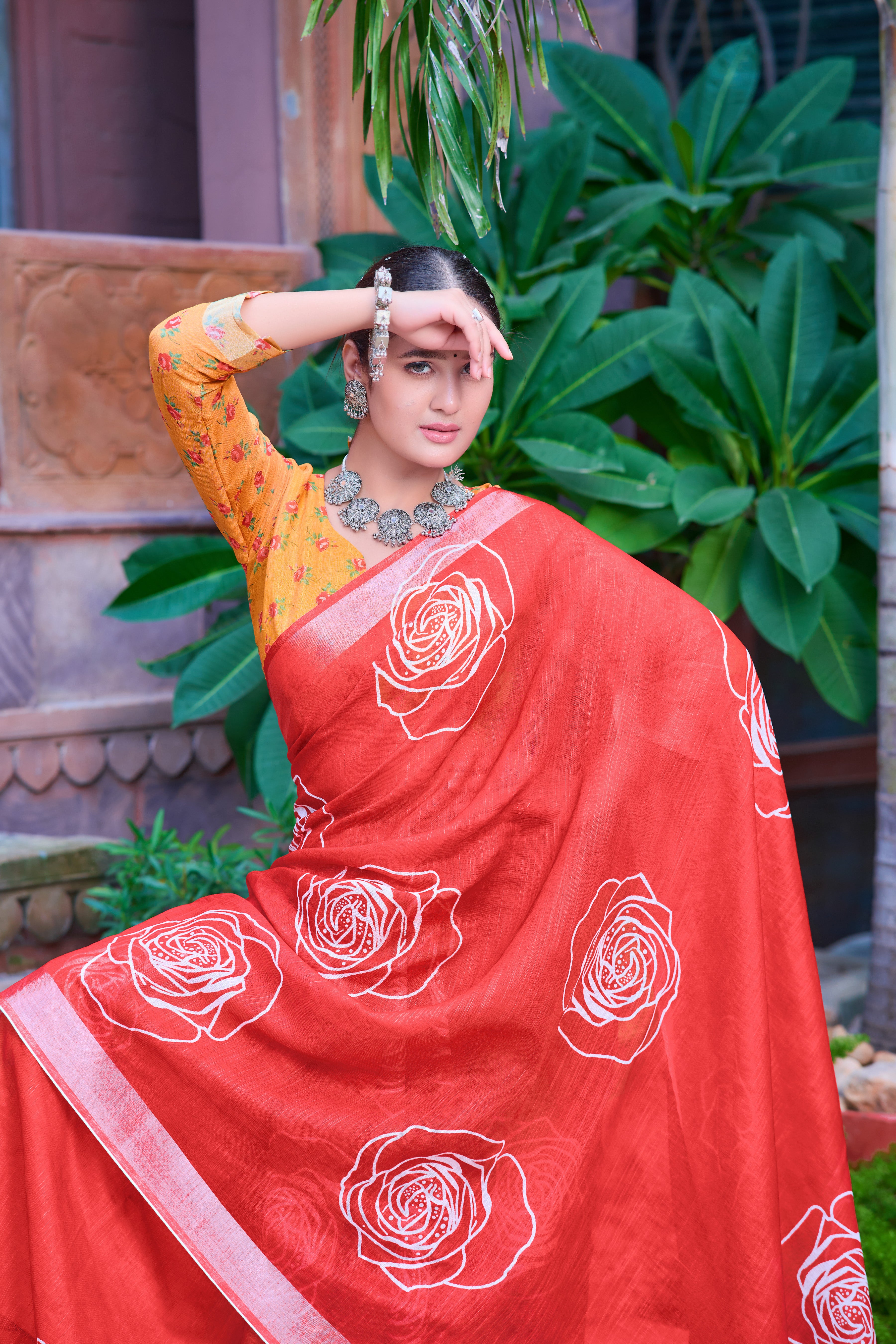 Trendy Red Color Color Pure Cotton Lilen With Digital Printed Designer Saree