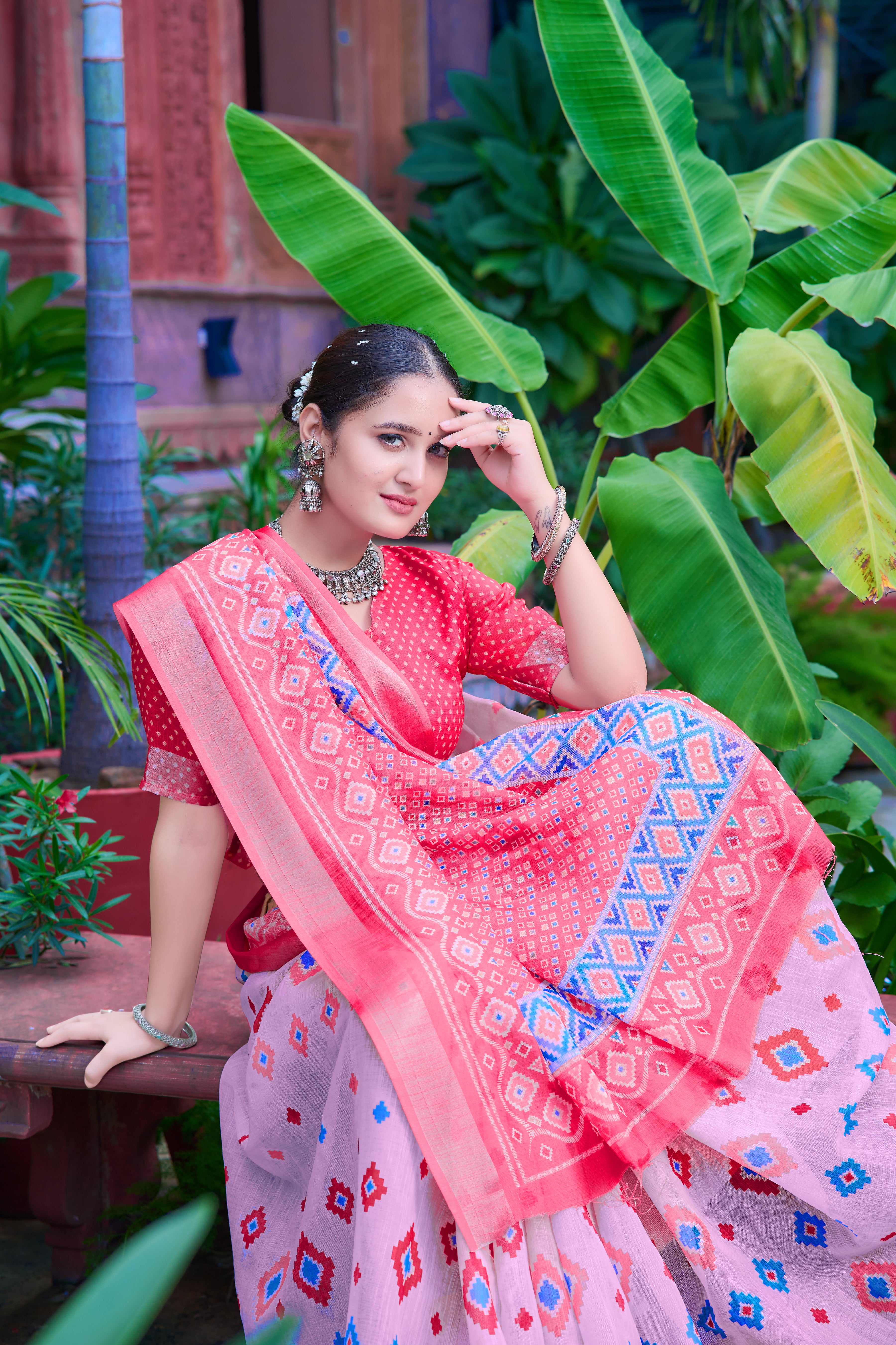 Stylish Baby Pink Color Color Pure Cotton Lilen With Digital Printed Designer Saree