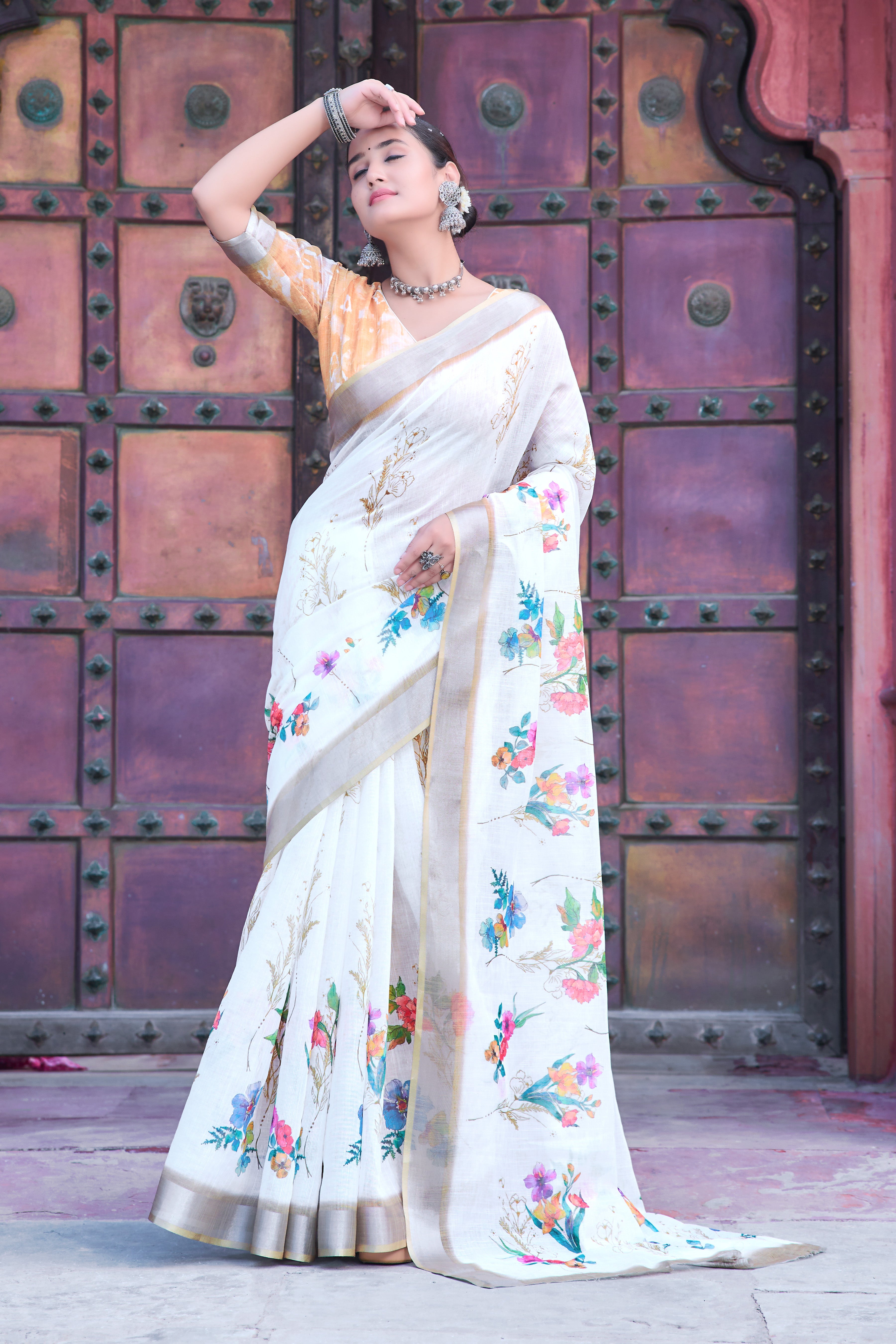 Classic Off White Color Color Pure Cotton Lilen With Digital Printed Designer Saree