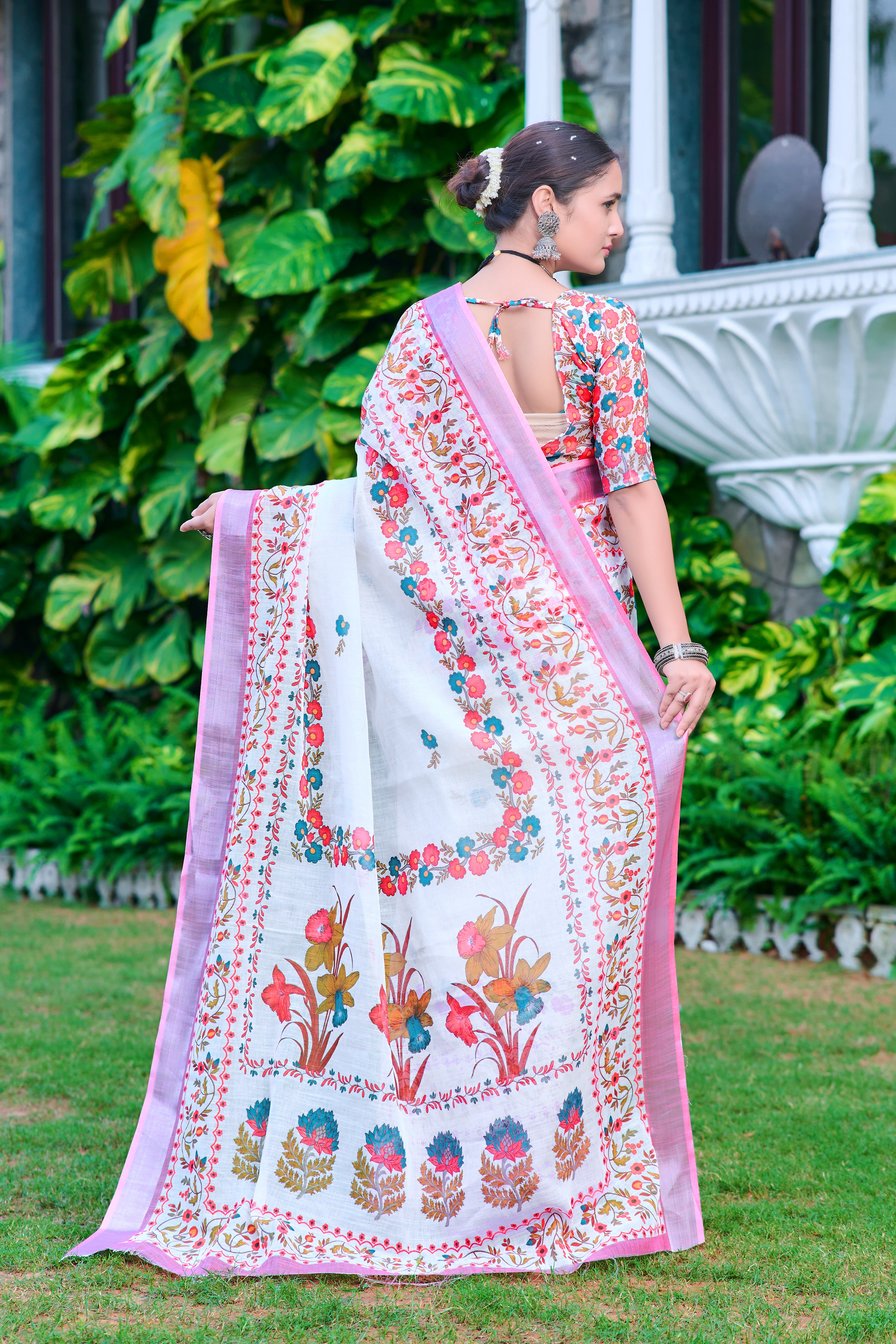 Precious White And Lavender Color Color Pure Cotton Lilen With Digital Printed Designer Saree