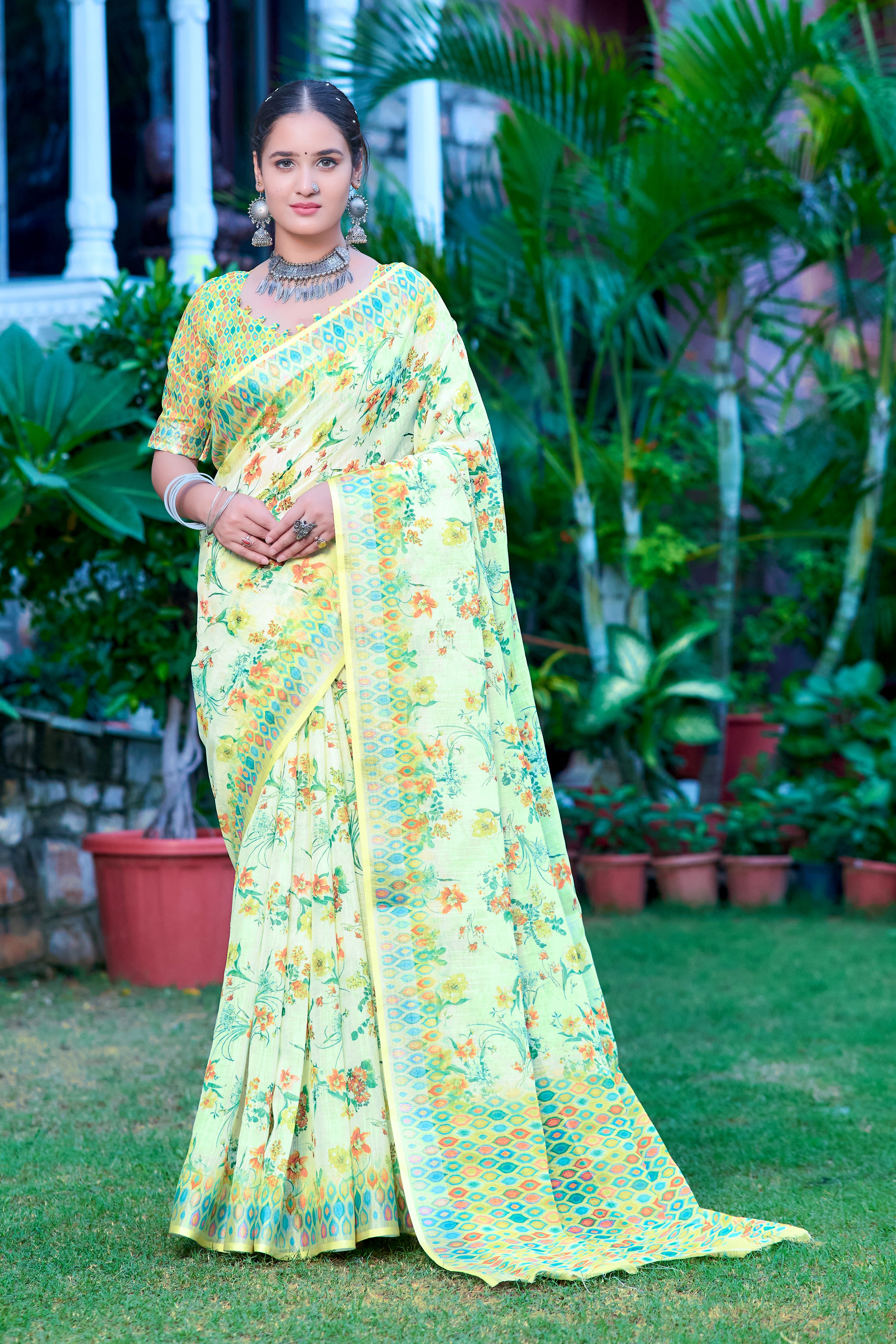 Awesome Green Color Color Pure Cotton Lilen With Digital Printed Designer Saree