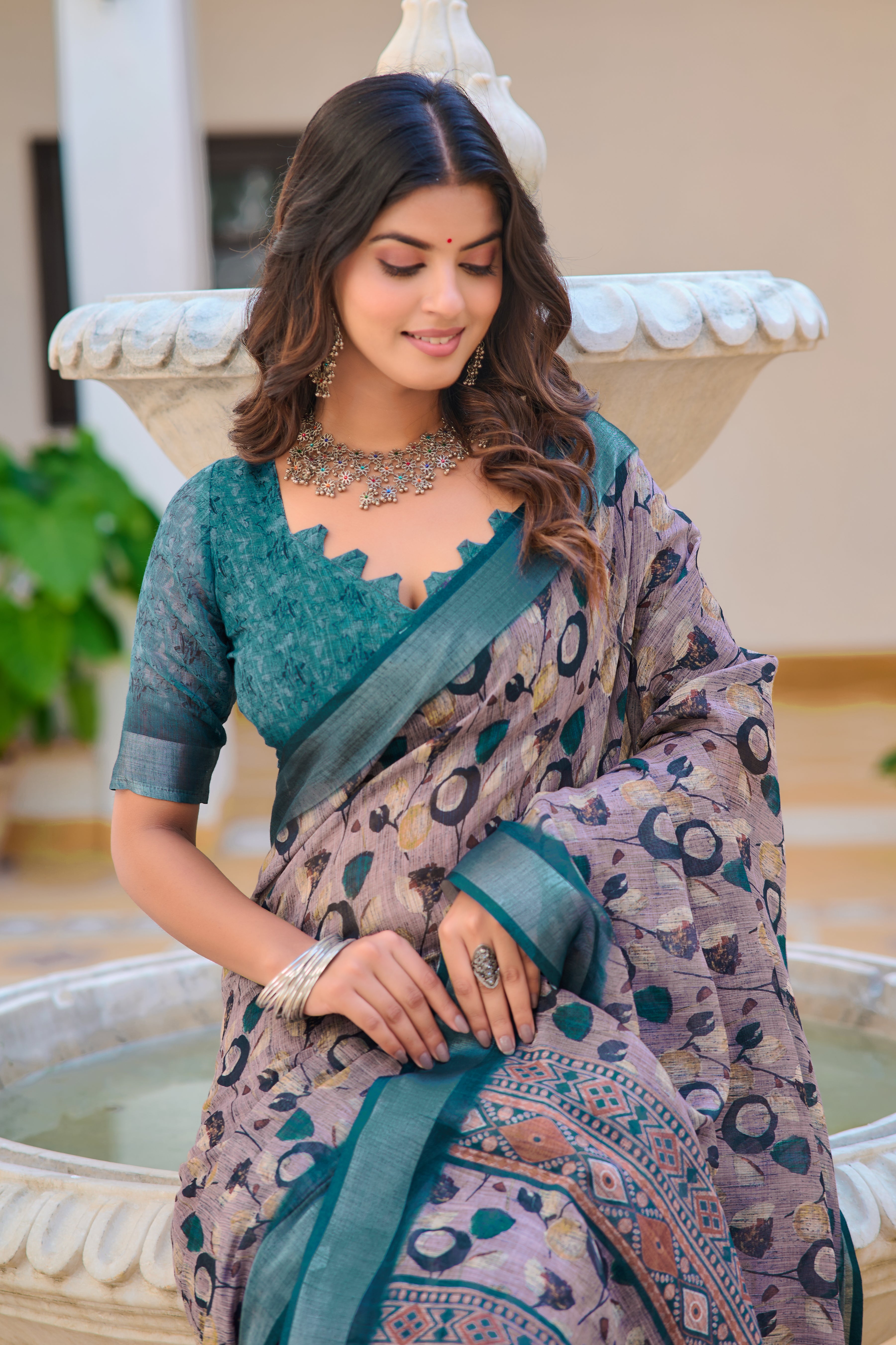 Luxury Coffee Color Color Pure Cotton Lilen With Digital Printed Designer Saree