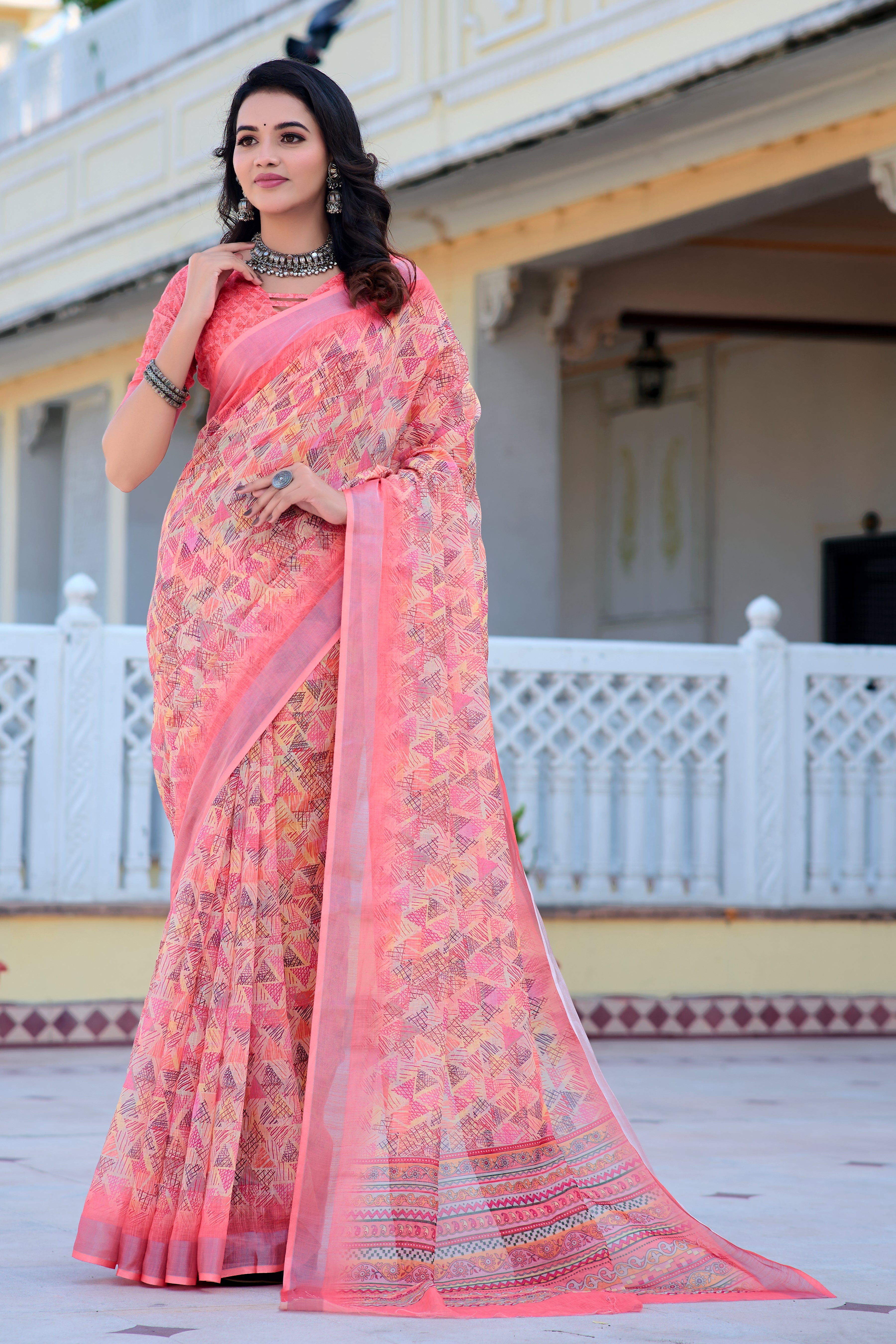 Elegant Peach Color Pure Cotton Lilen With Digital Printed Designer Saree