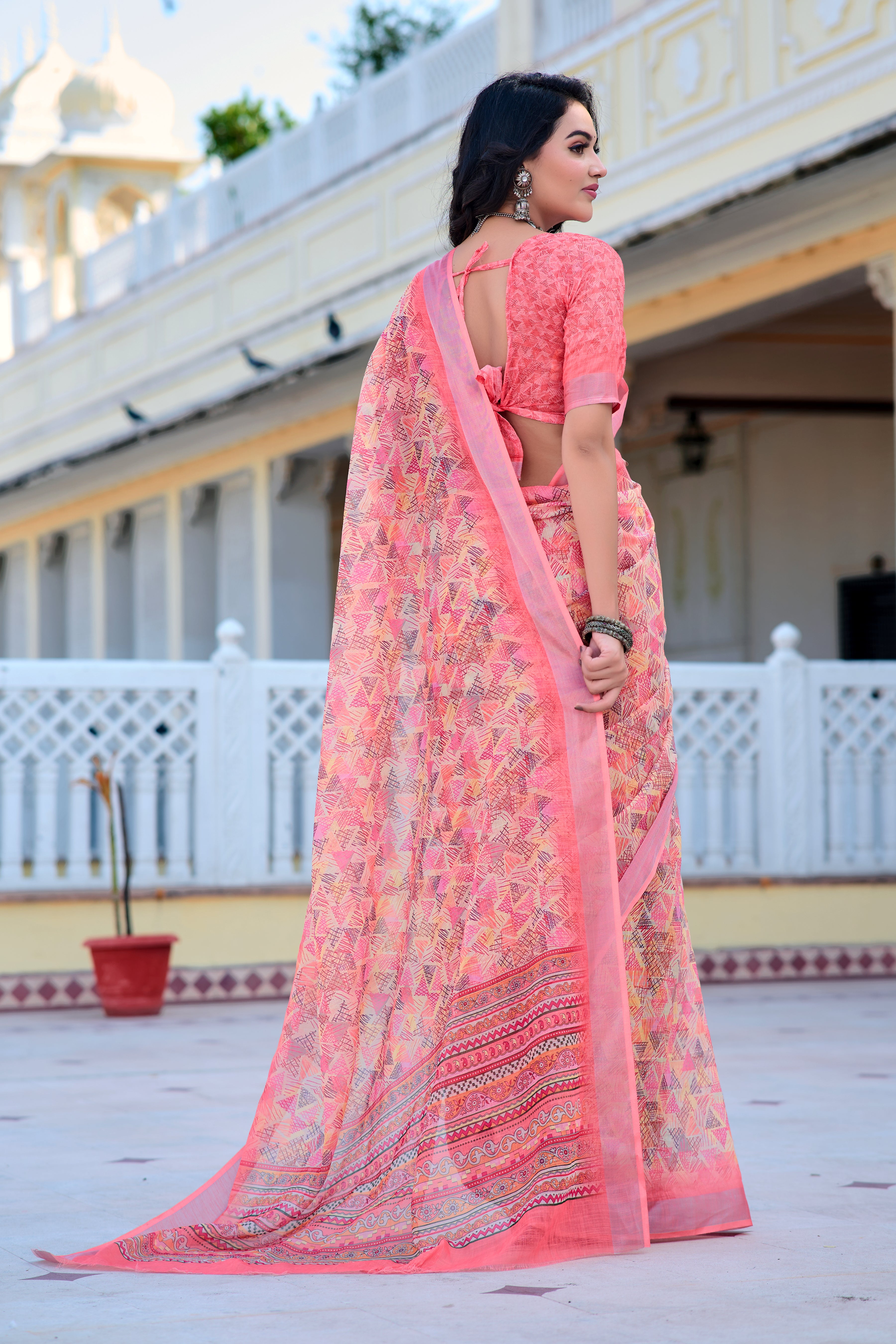 Elegant Peach Color Pure Cotton Lilen With Digital Printed Designer Saree