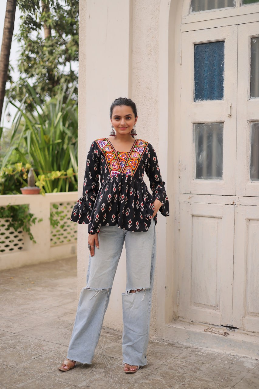 Navratri Specail Cotton Print With Kutchi Patch Work Navratri Top