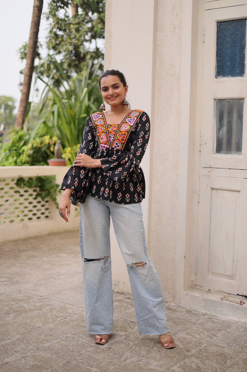 Navratri Specail Cotton Print With Kutchi Patch Work Navratri Top
