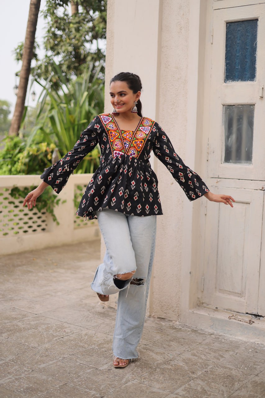 Navratri Specail Cotton Print With Kutchi Patch Work Navratri Top