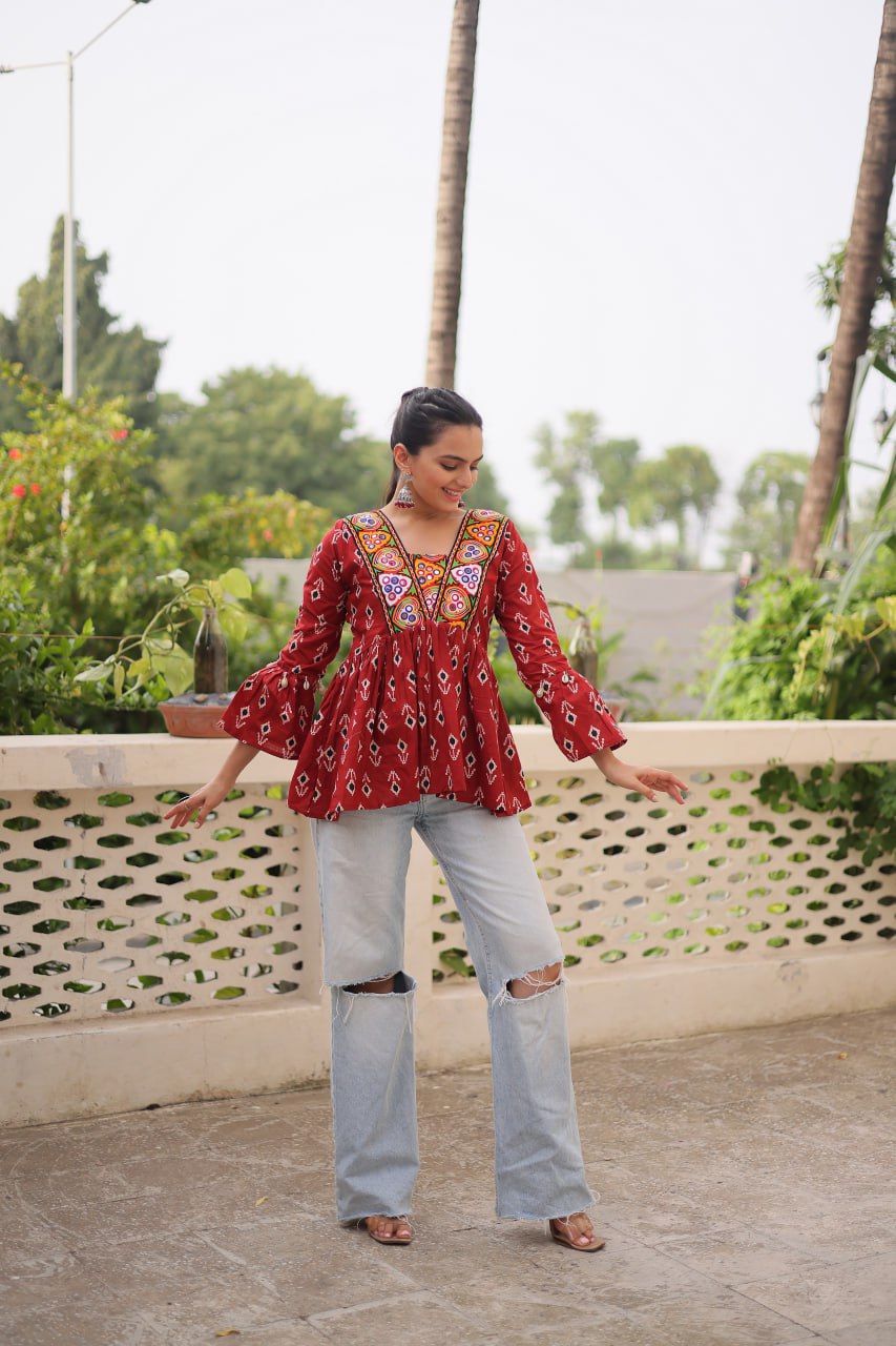 Navratri Specail Cotton Print With Kutchi Patch Work Navratri Top