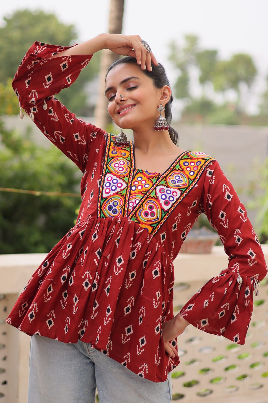 Navratri Specail Cotton Print With Kutchi Patch Work Navratri Top