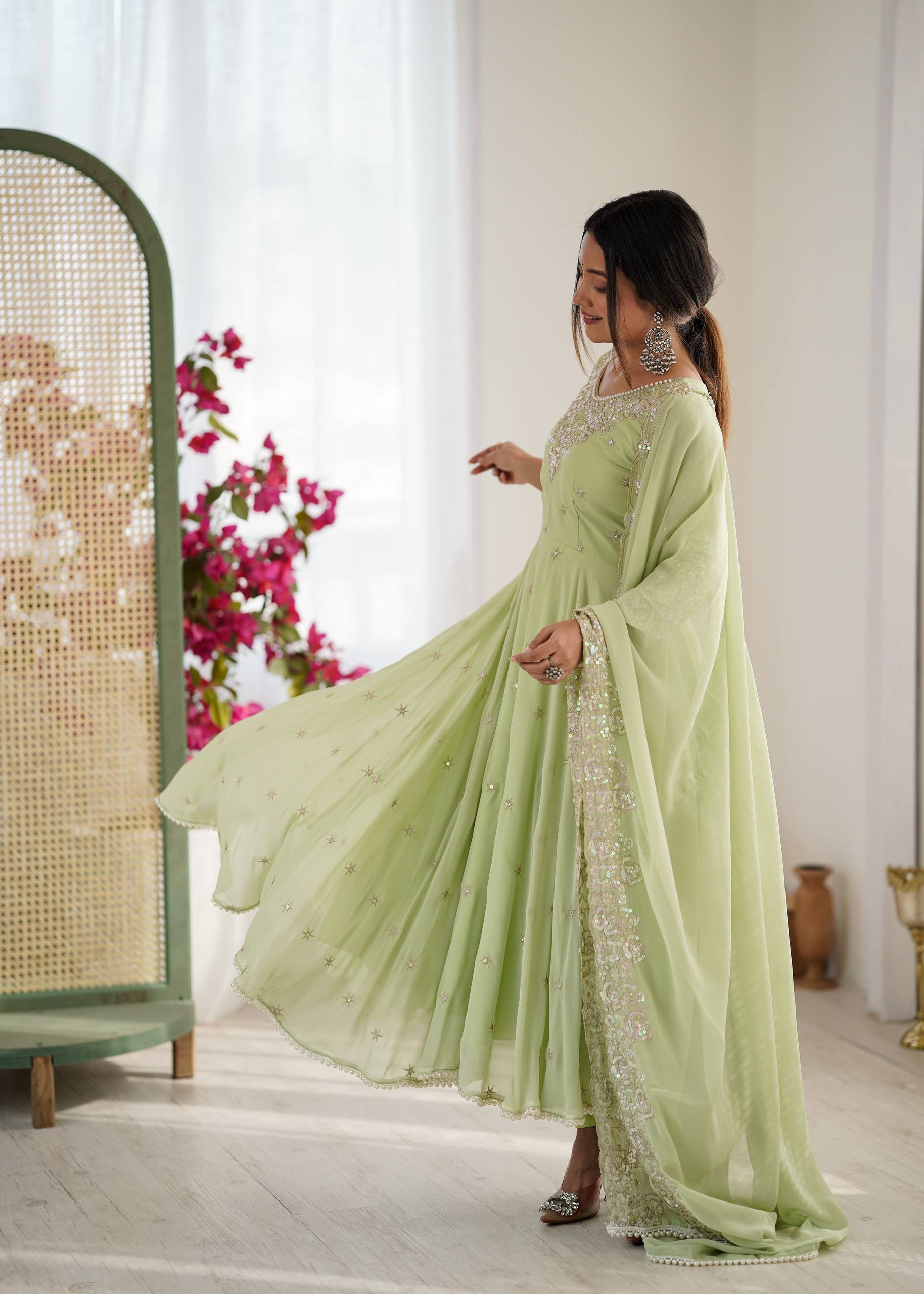 Arti Chauhan Wear Green Color Sequence Embroidered Anarkali Gown ...