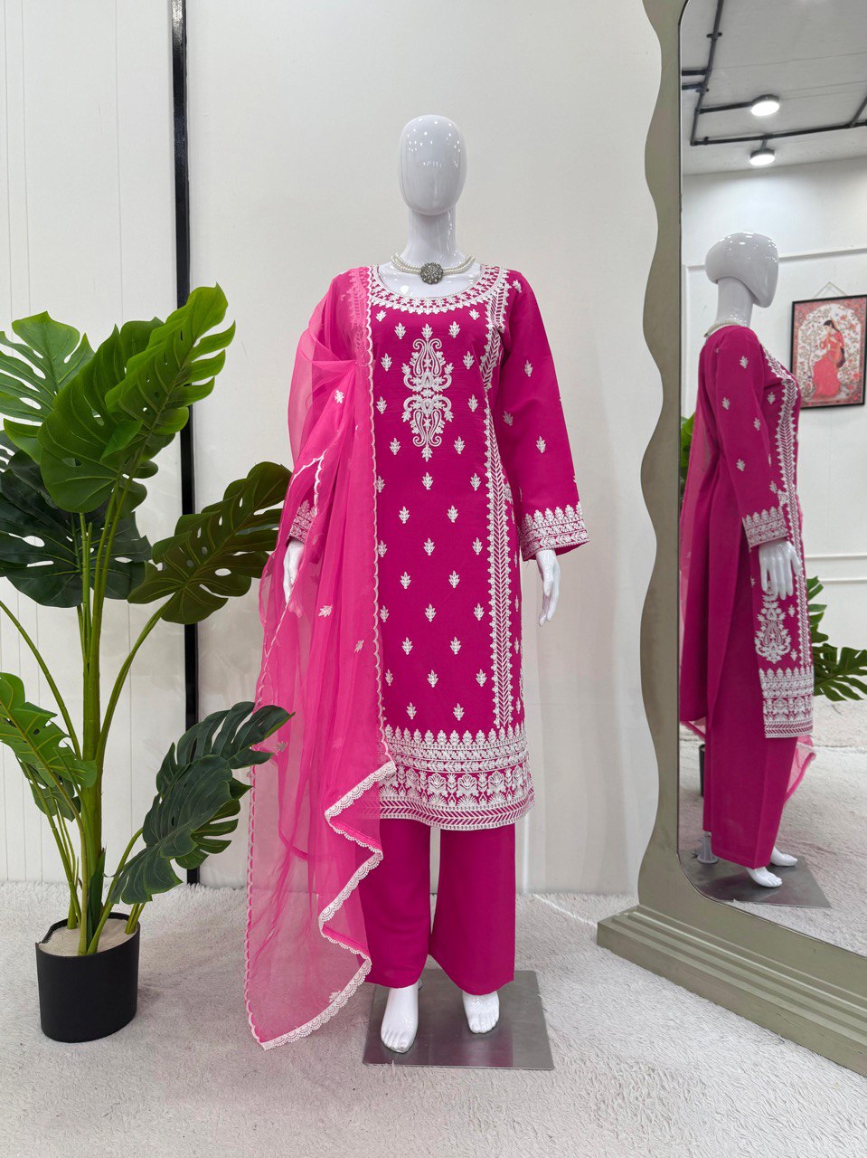 Ceremony Wear Pink Color Roman Silk Chine Stitch Silk Beautiful Salwar Suit