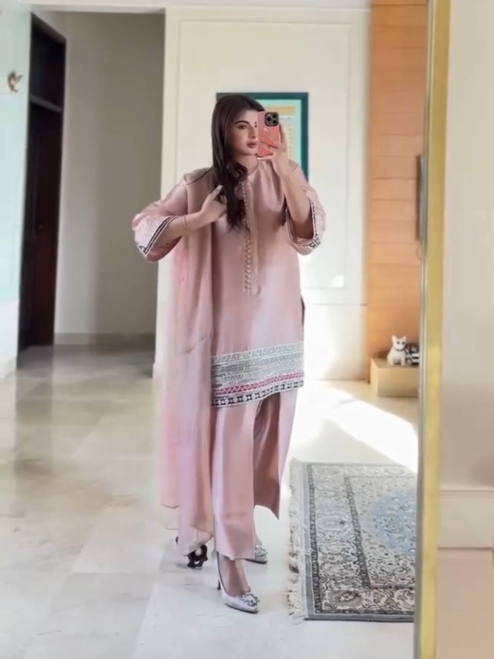 Casual Wear Dusty Pink Color Heavy Natural Creap