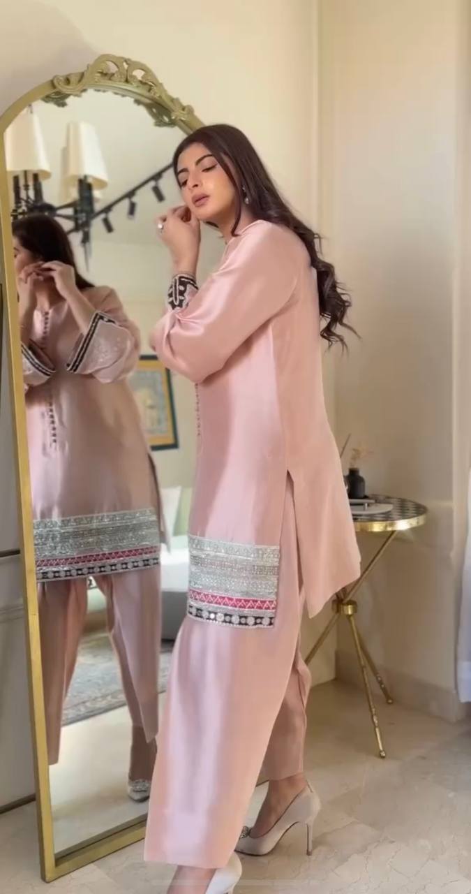 Casual Wear Dusty Pink Color Heavy Natural Creap
