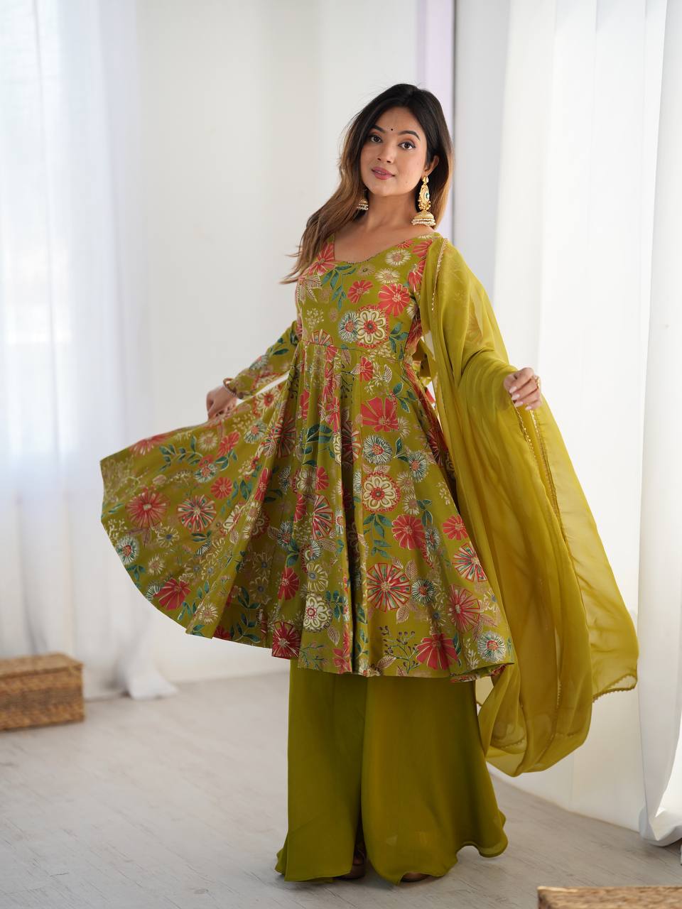 Wedding Wear Green Color Chanderi Designer Palazzo Suit