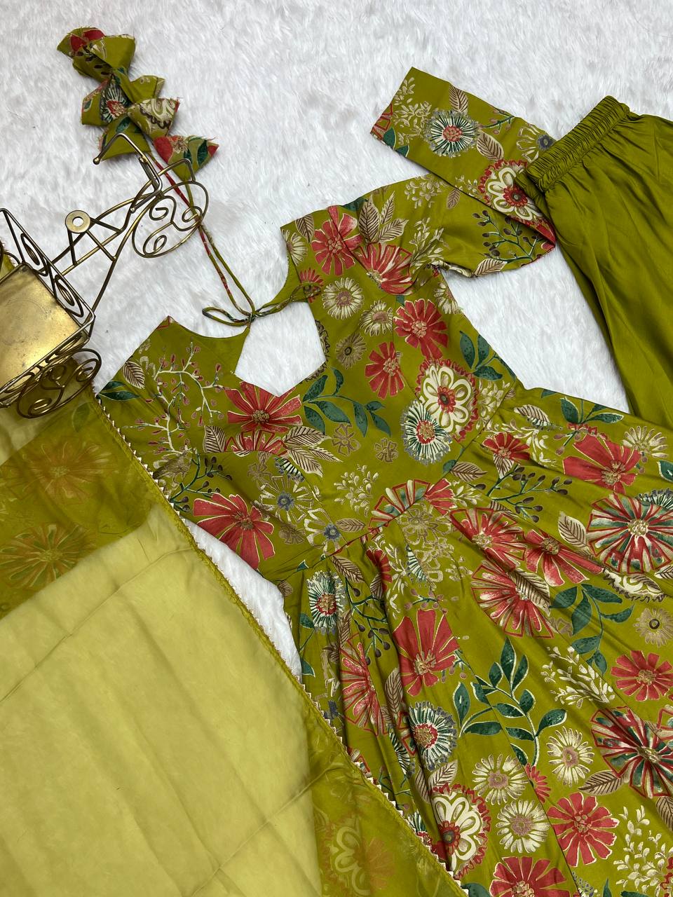 Wedding Wear Green Color Chanderi Designer Palazzo Suit