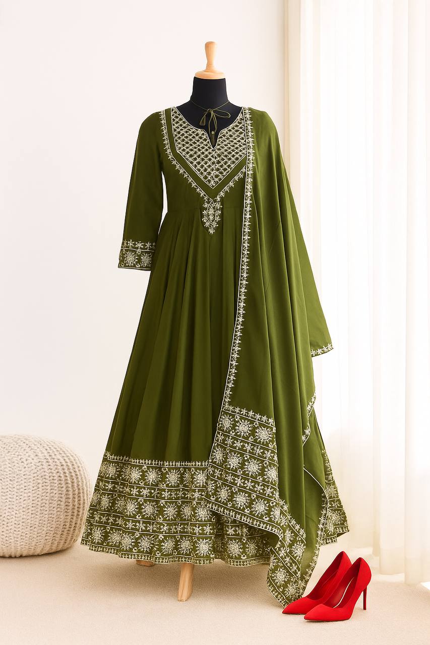 Beautiful Embroidered Fully Flair Designer Anarkali Suit