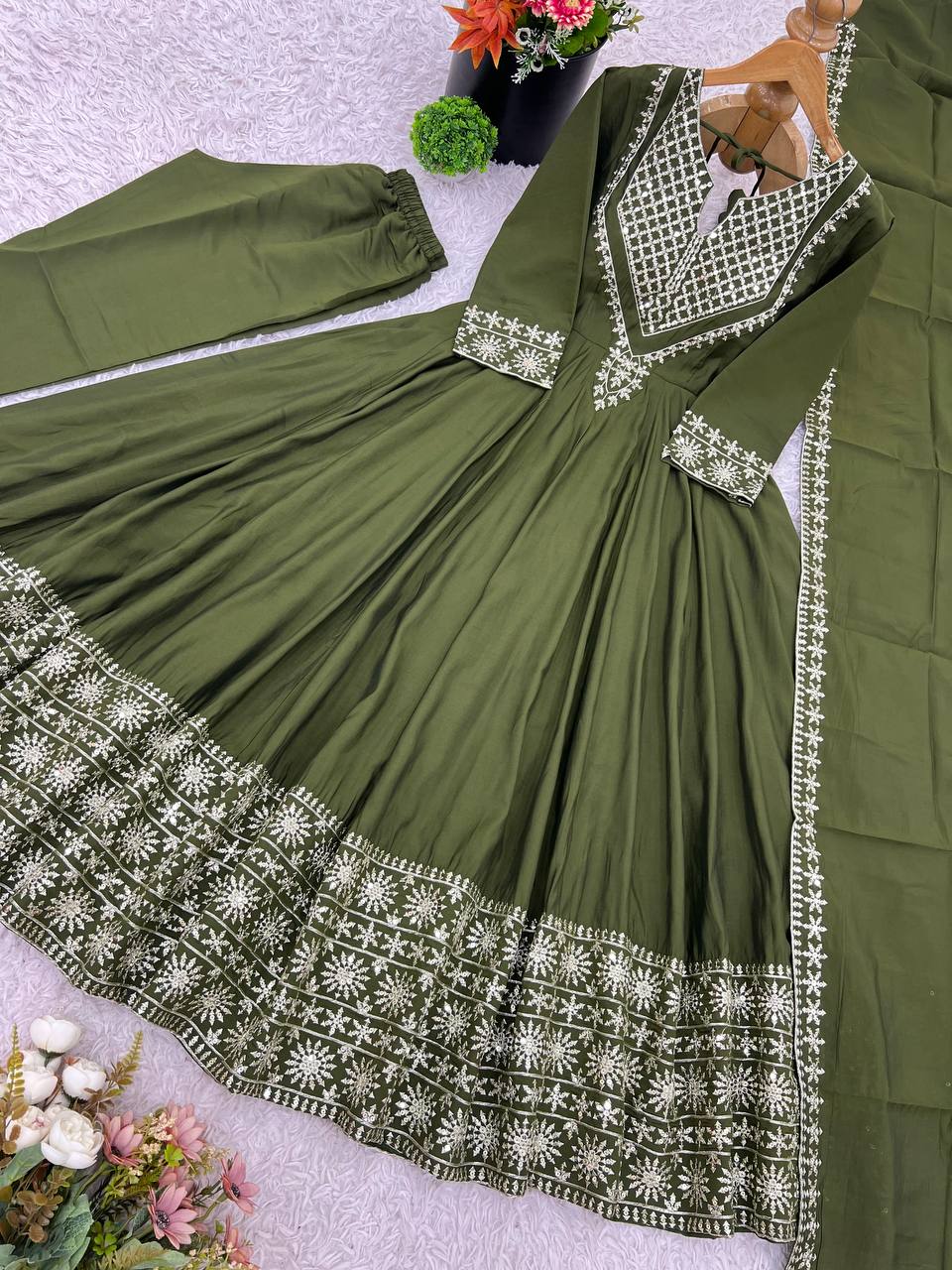 Beautiful Embroidered Fully Flair Designer Anarkali Suit