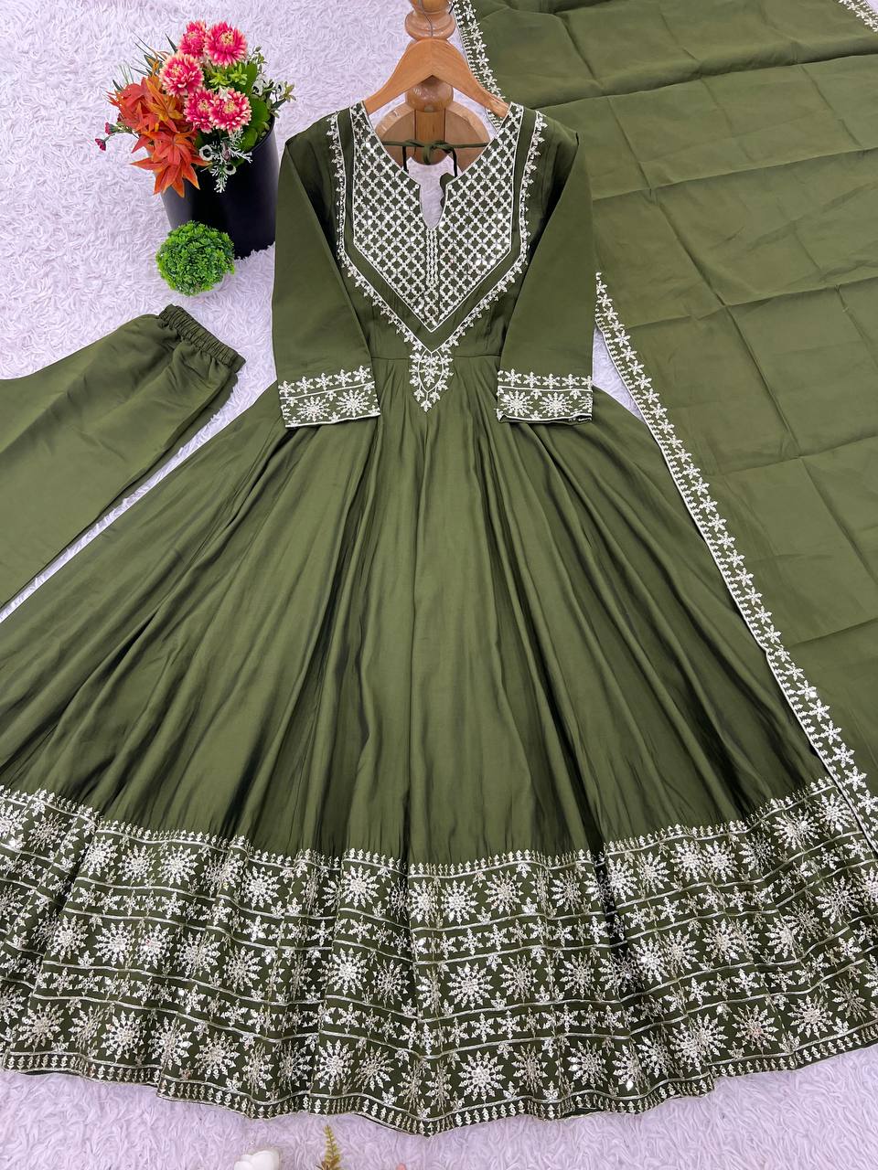 Beautiful Embroidered Fully Flair Designer Anarkali Suit