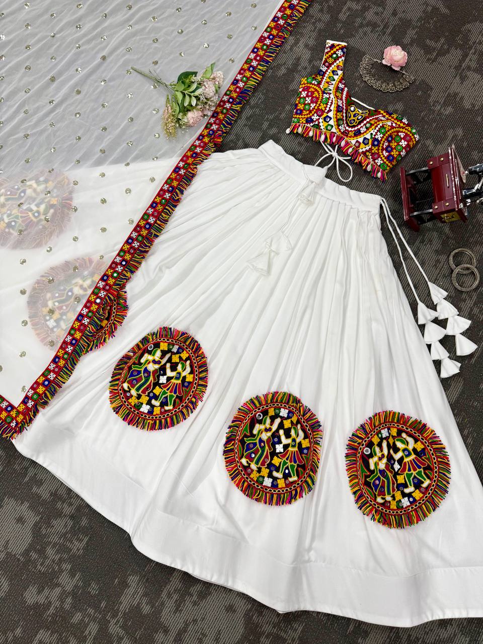 Arti Chauhan's White Color Gamthi Work Navratril Lehenga Choli