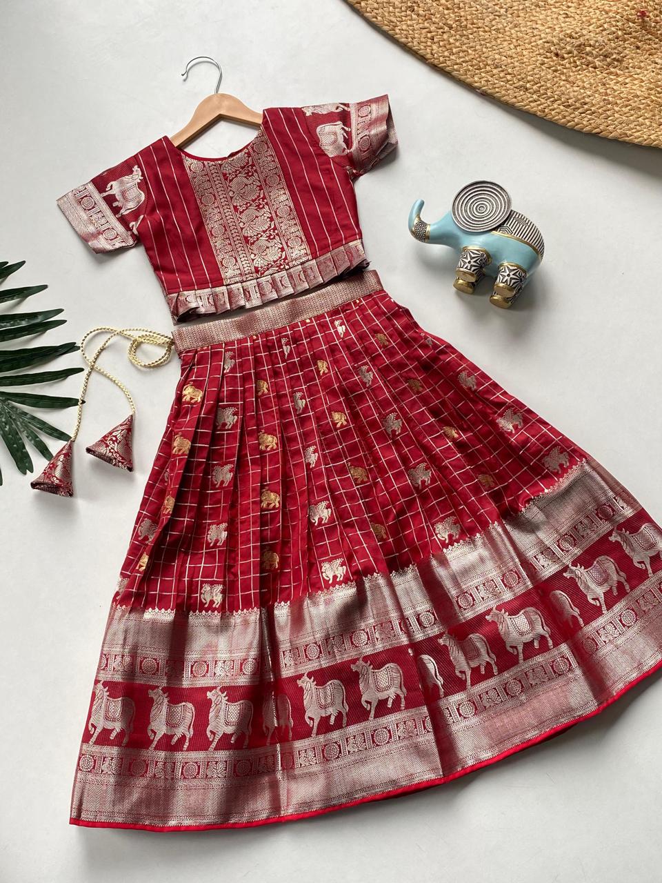 Attractive South Style Designer Wedding Wear Lehenga Choli For Girls