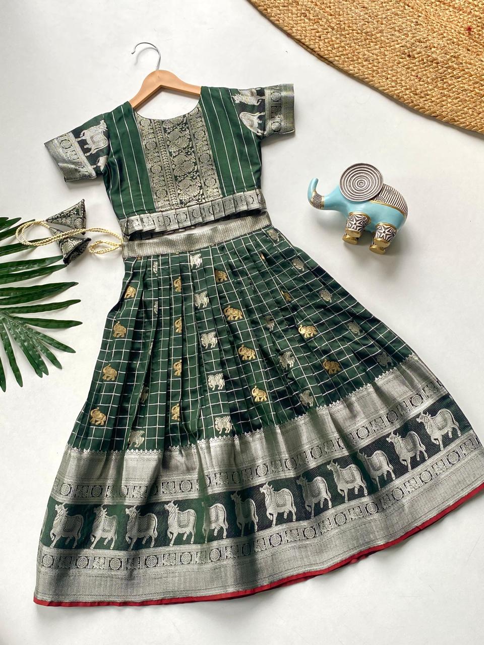 Attractive South Style Designer Wedding Wear Lehenga Choli For Girls