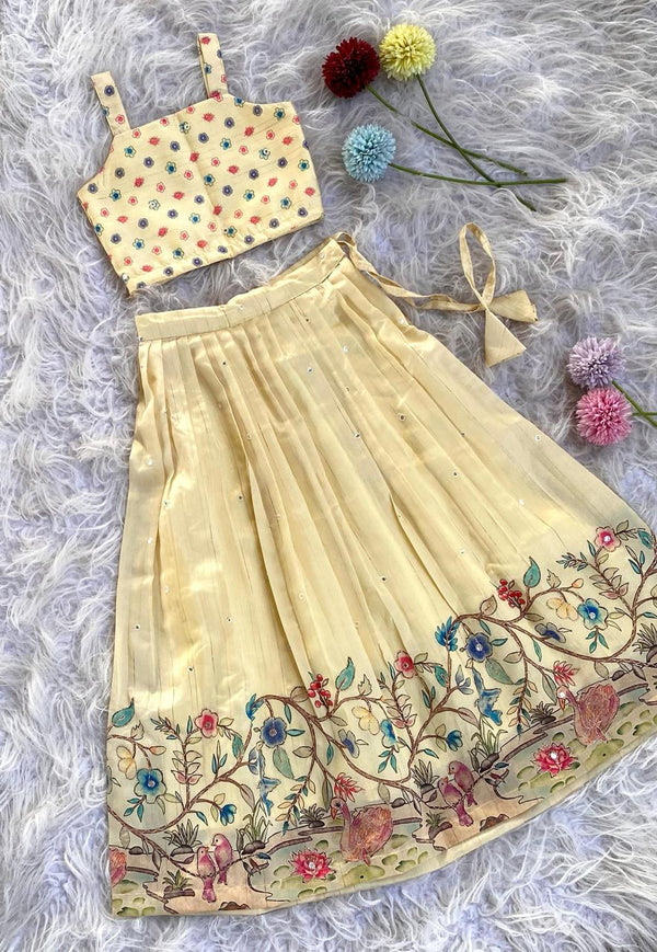 Beautiful Yellow Color Wedding Wear Lehenga Choli For Girls