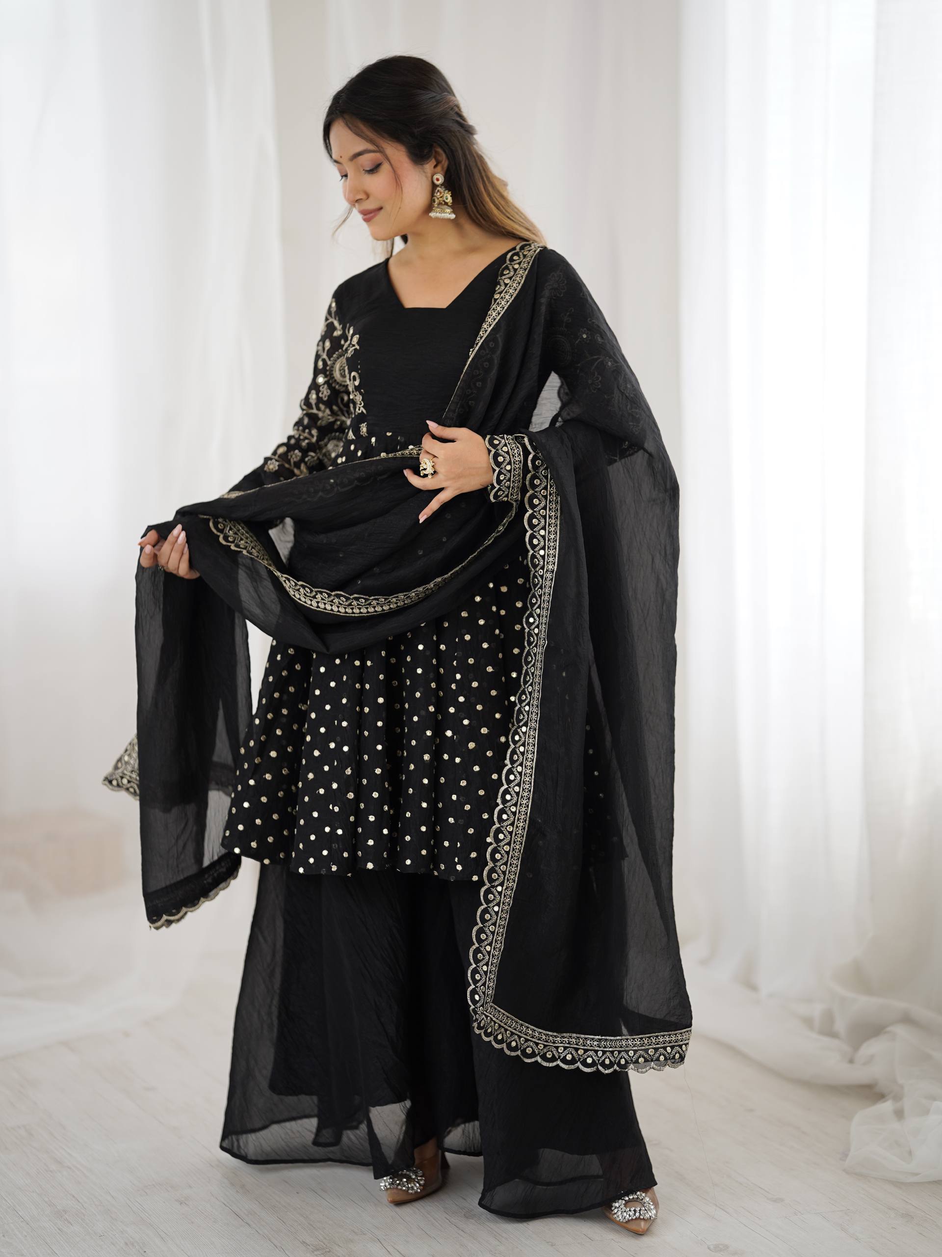Arti Chahan's Wear Black Color Embroidered Work Sharara Suit