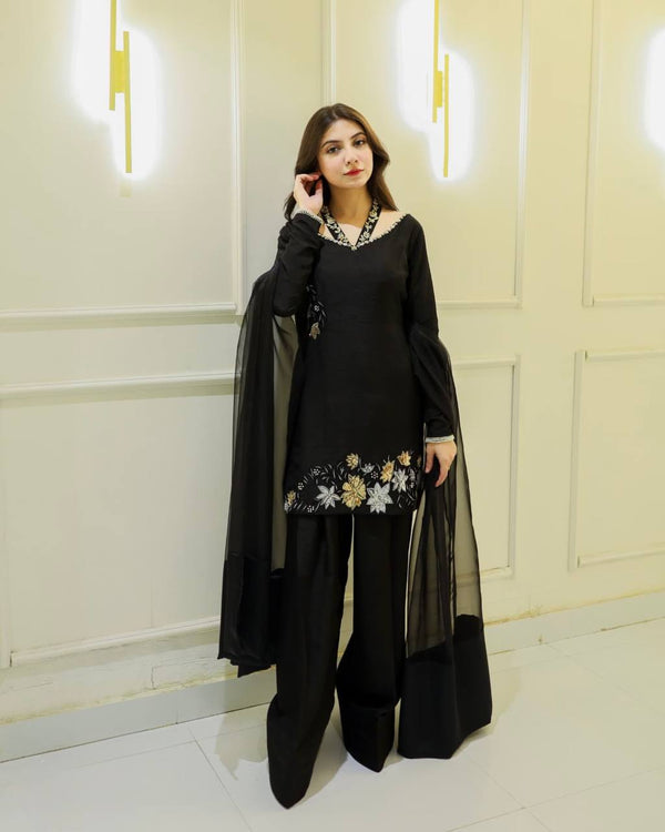 Celebrity Style Black Color Natural Crep Silk With Embrodary Siquance Work Palazzo Suit