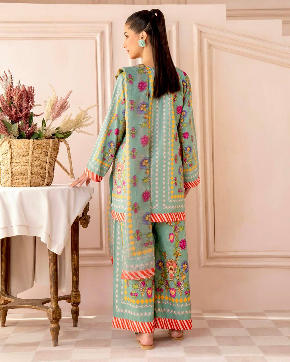 Casual Wear Light Green Color Pure Natural Crepe Matching Digital Printed Co-ord Palazzo Suit Set