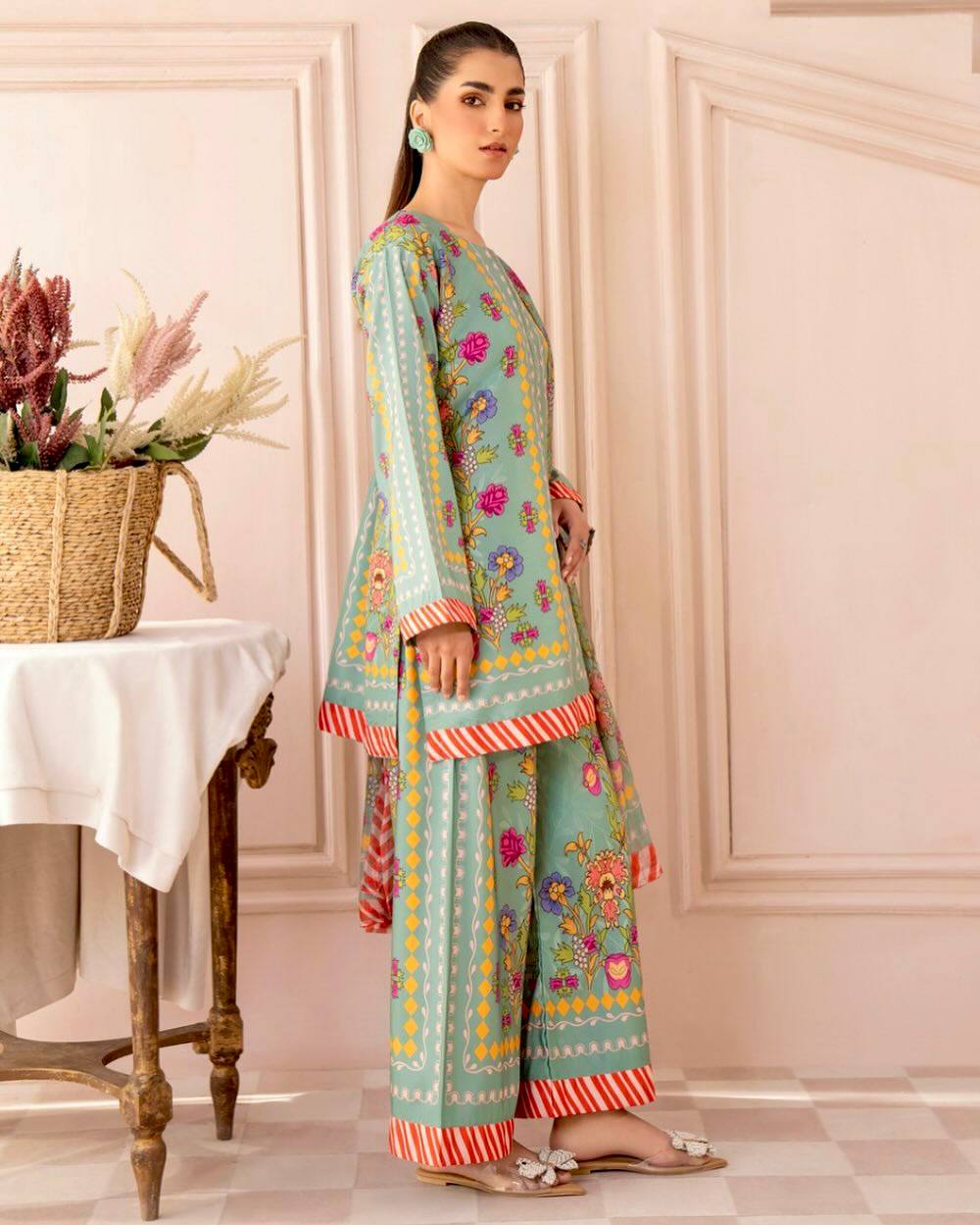 Casual Wear Light Green Color Pure Natural Crepe Matching Digital Printed Co-ord Palazzo Suit Set