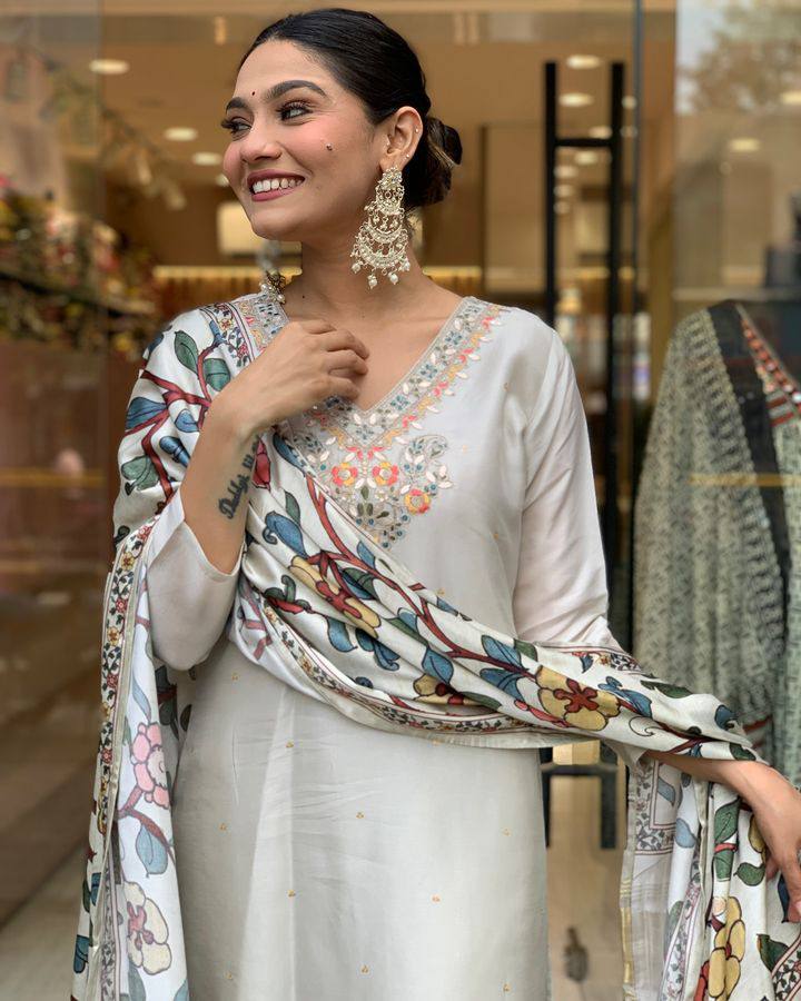 Elegant Off White Color Viscose Chanderi With Embroidery Work Designer Kurta Set