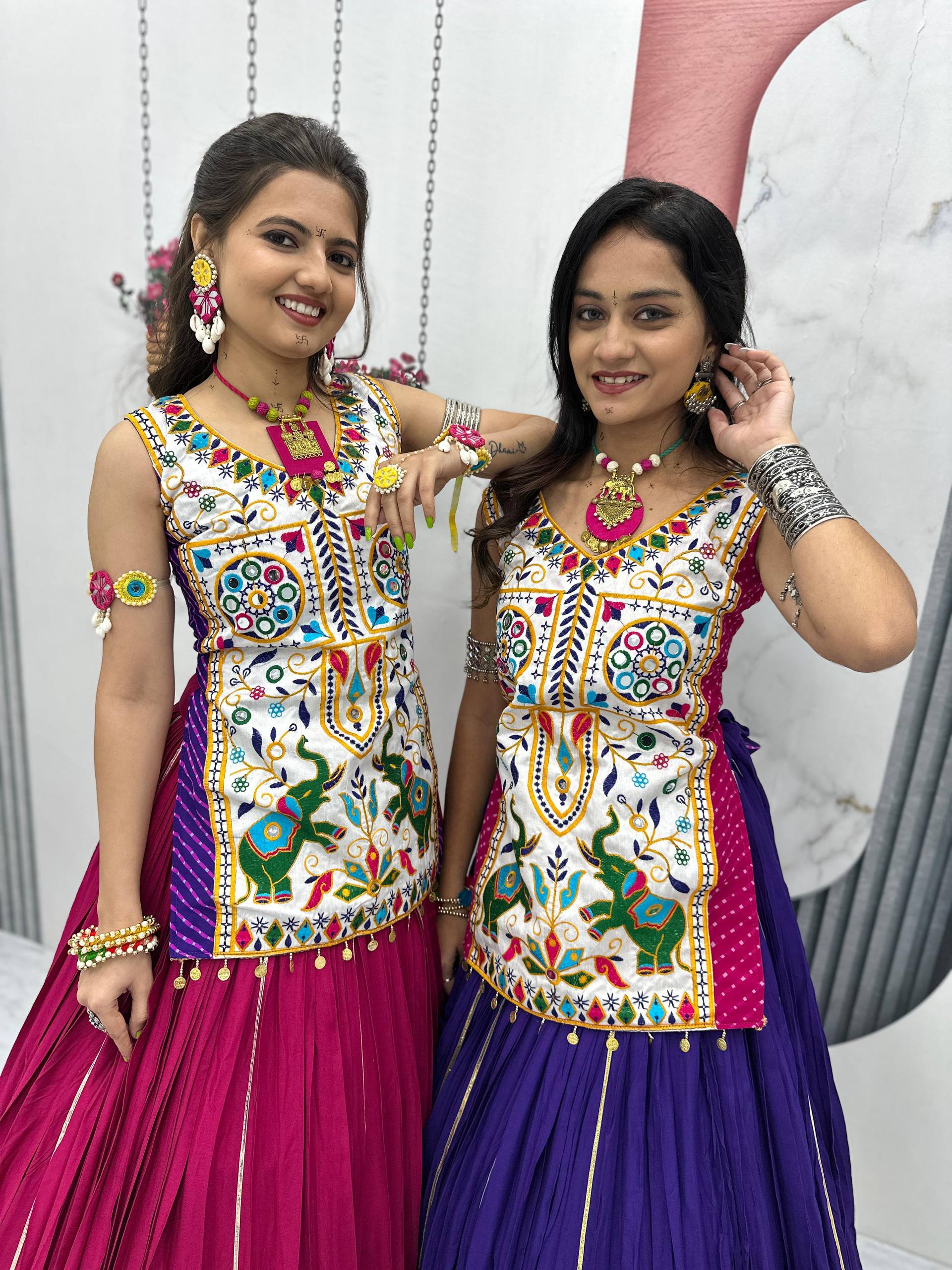 Navratri Special Gamathi With Real Mirror Work Lehenga Choli With 6 Meter Flair