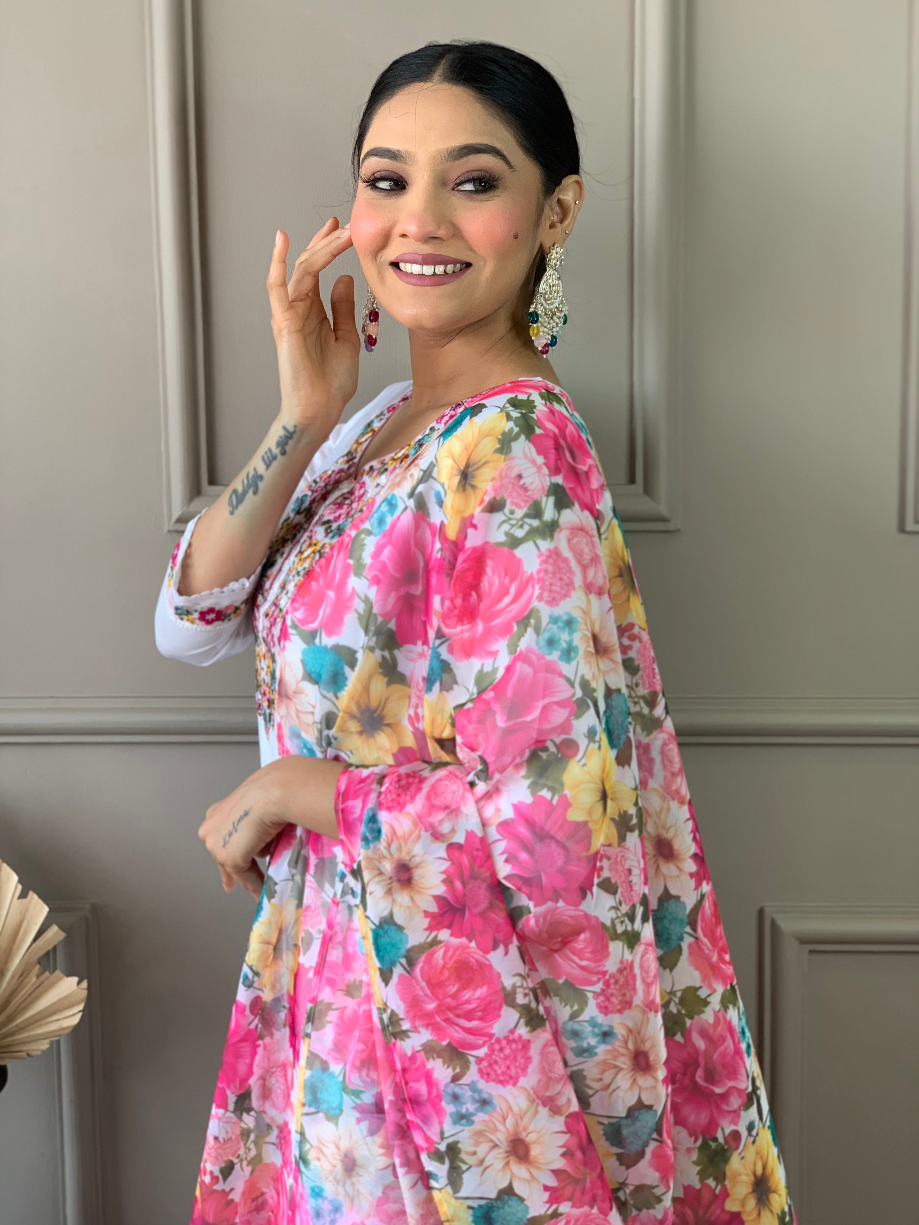 Wedding Wear Off White Chanderi With Cotton Lining Embroidered Straight Kurta Set