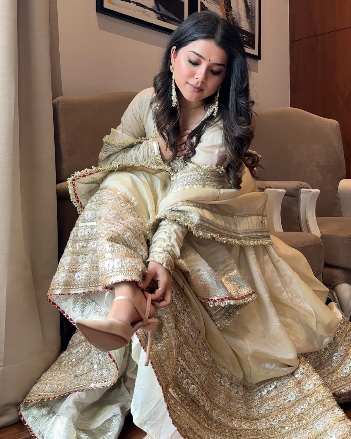 Beautiful Neha's Off White Colour Trending Anarkali Suit Set
