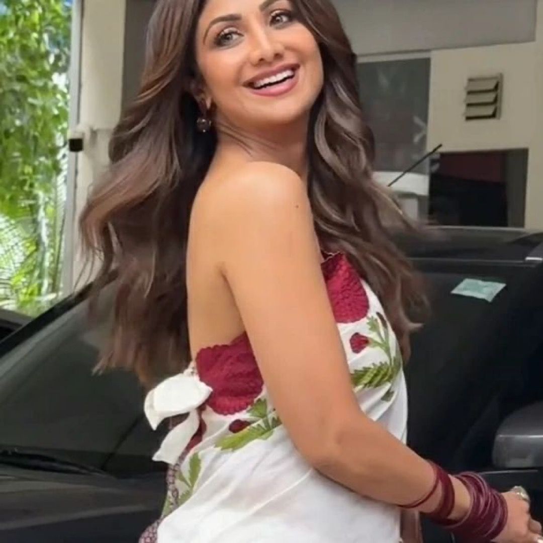 Bollywood Style White Color Shilpa Shetty Wear Saree