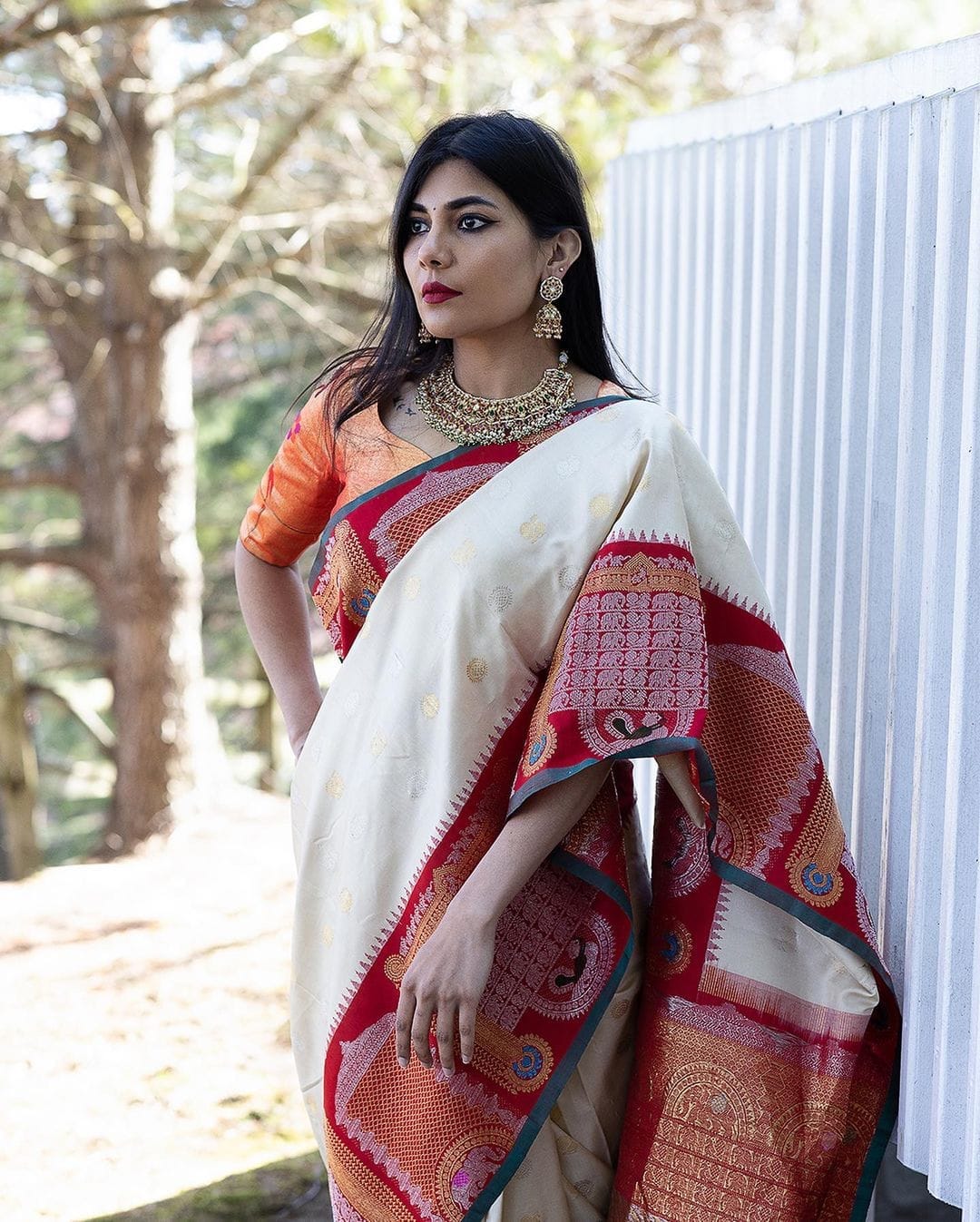 Function Wear Beautiful Jacquard Border White Saree