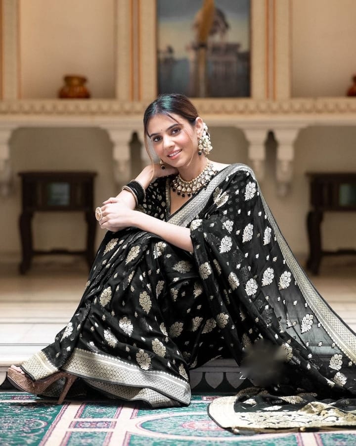 Black Color Grand Beautiful Rich Design Saree