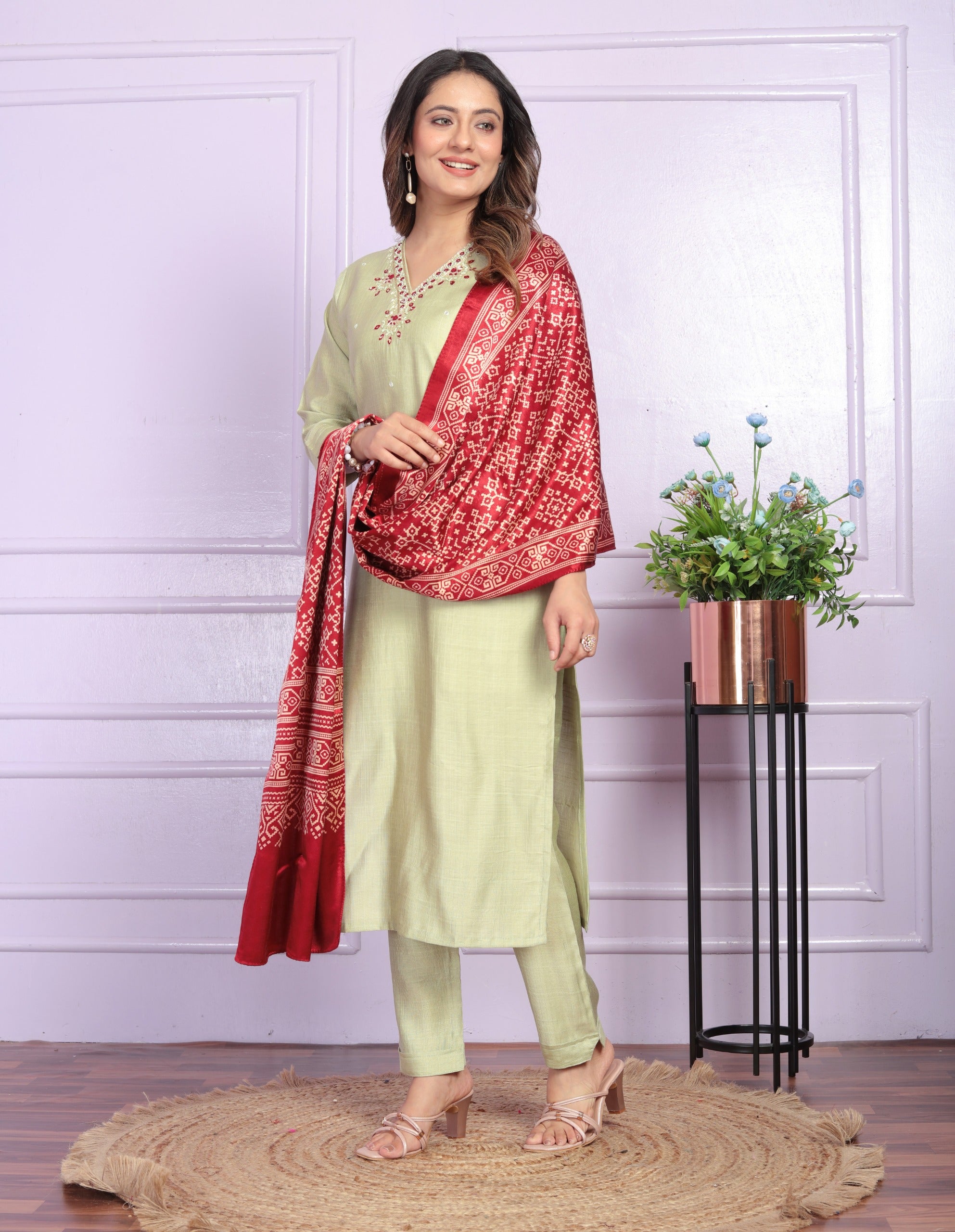 Exclusive Straight Kurti Set With Gaji Silk Dupatta