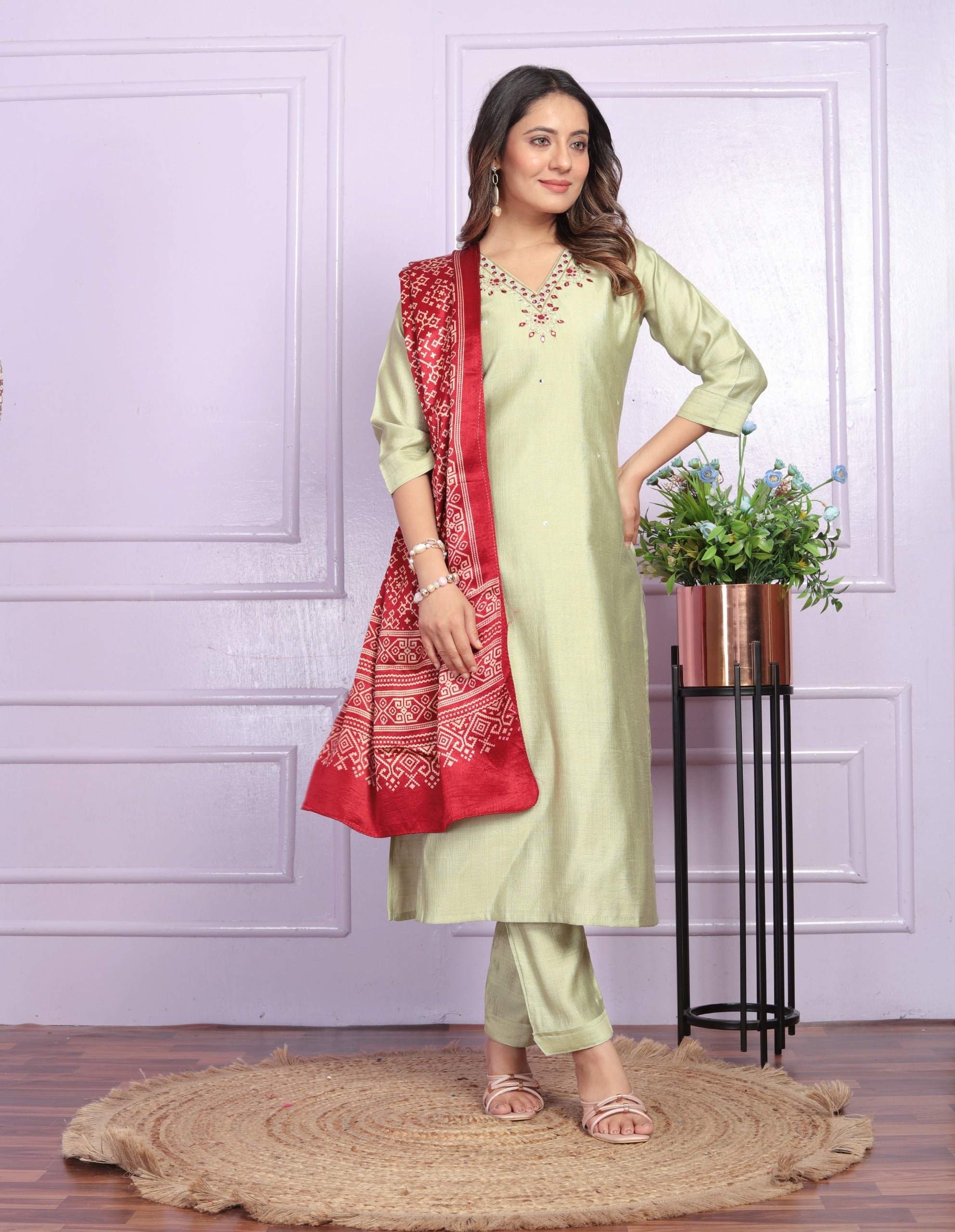 Exclusive Straight Kurti Set With Gaji Silk Dupatta