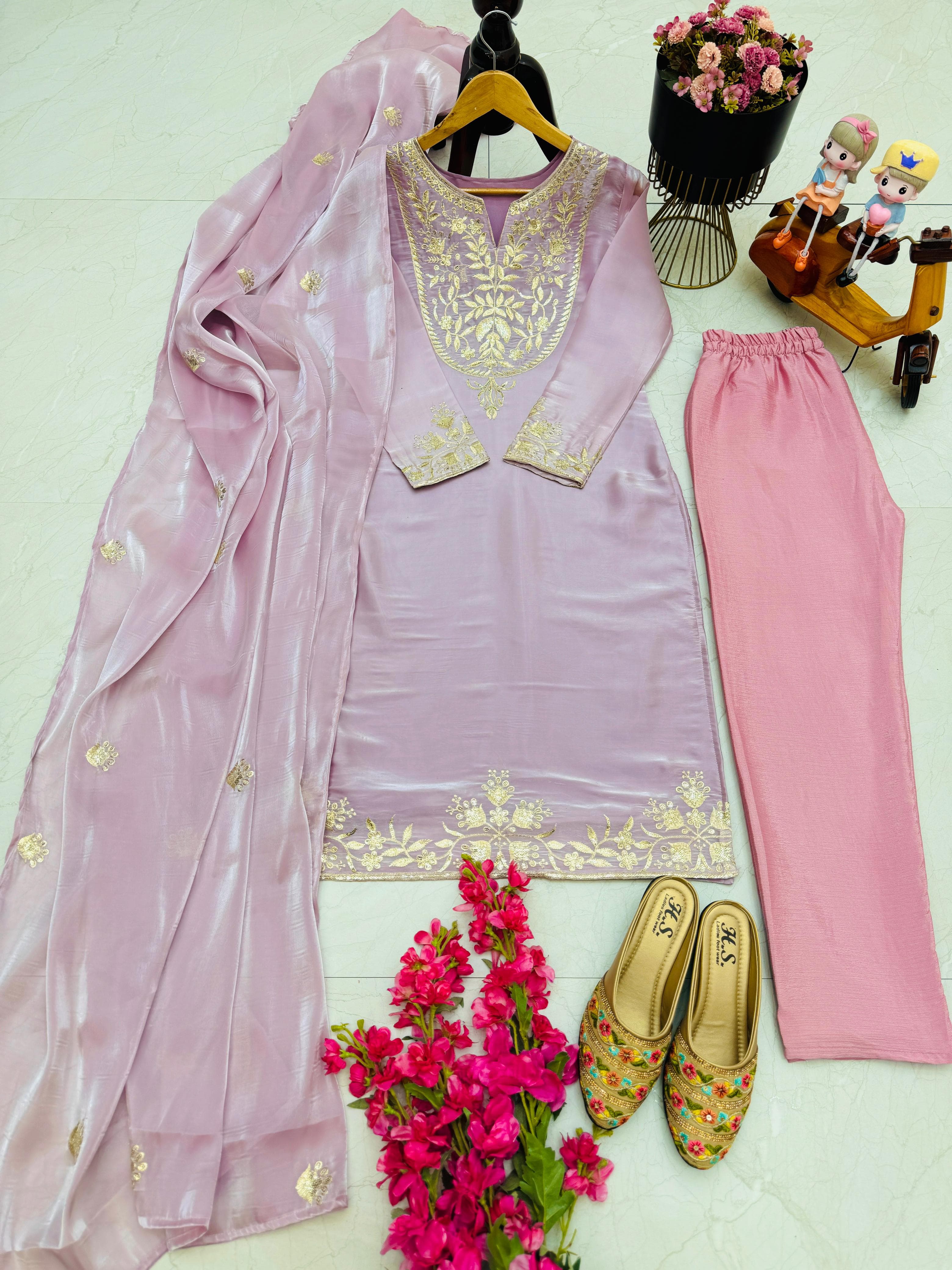 Imposing Embroidery Work Dusty Pink Salwar Suit